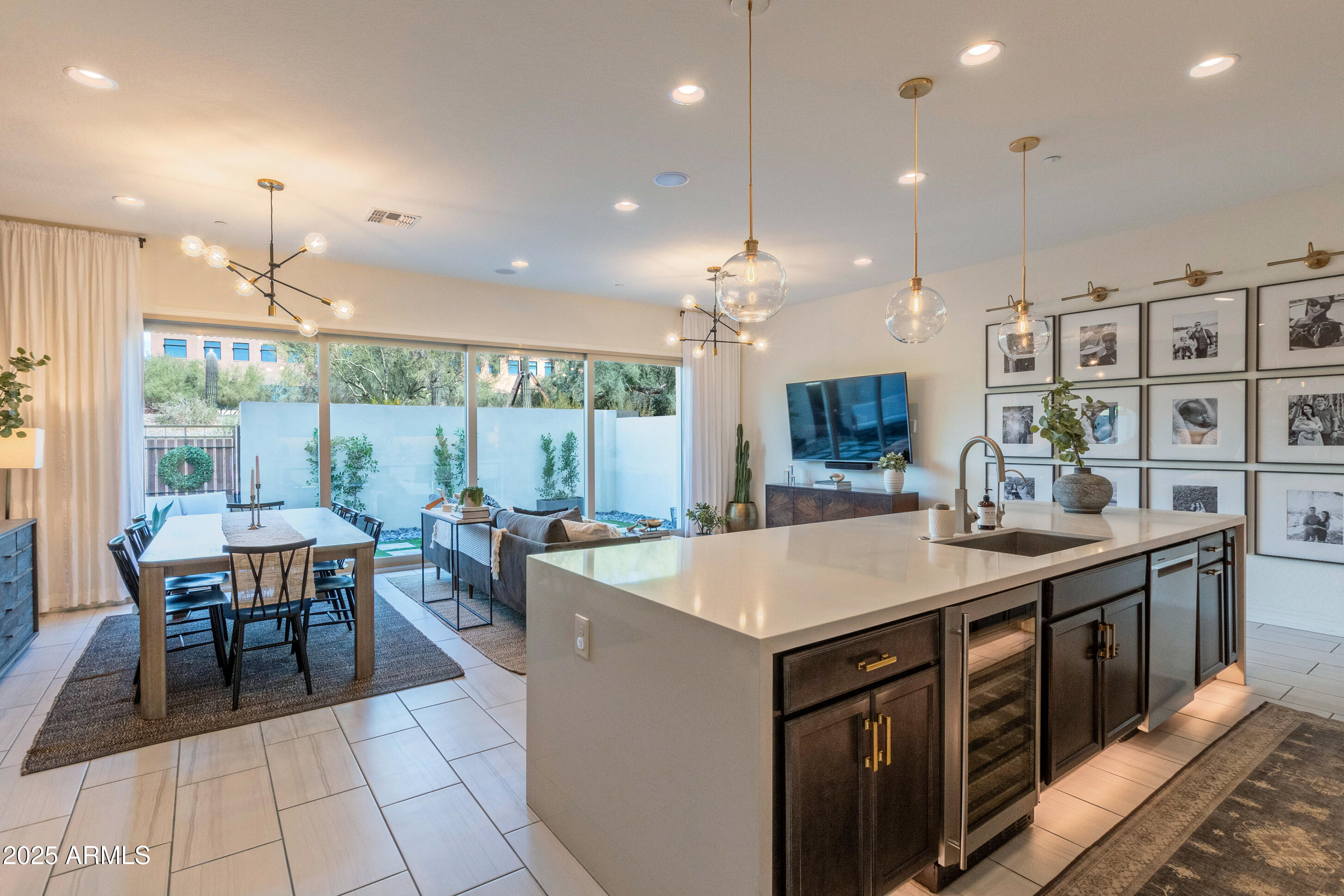 7330 E VISTA BONITA Drive