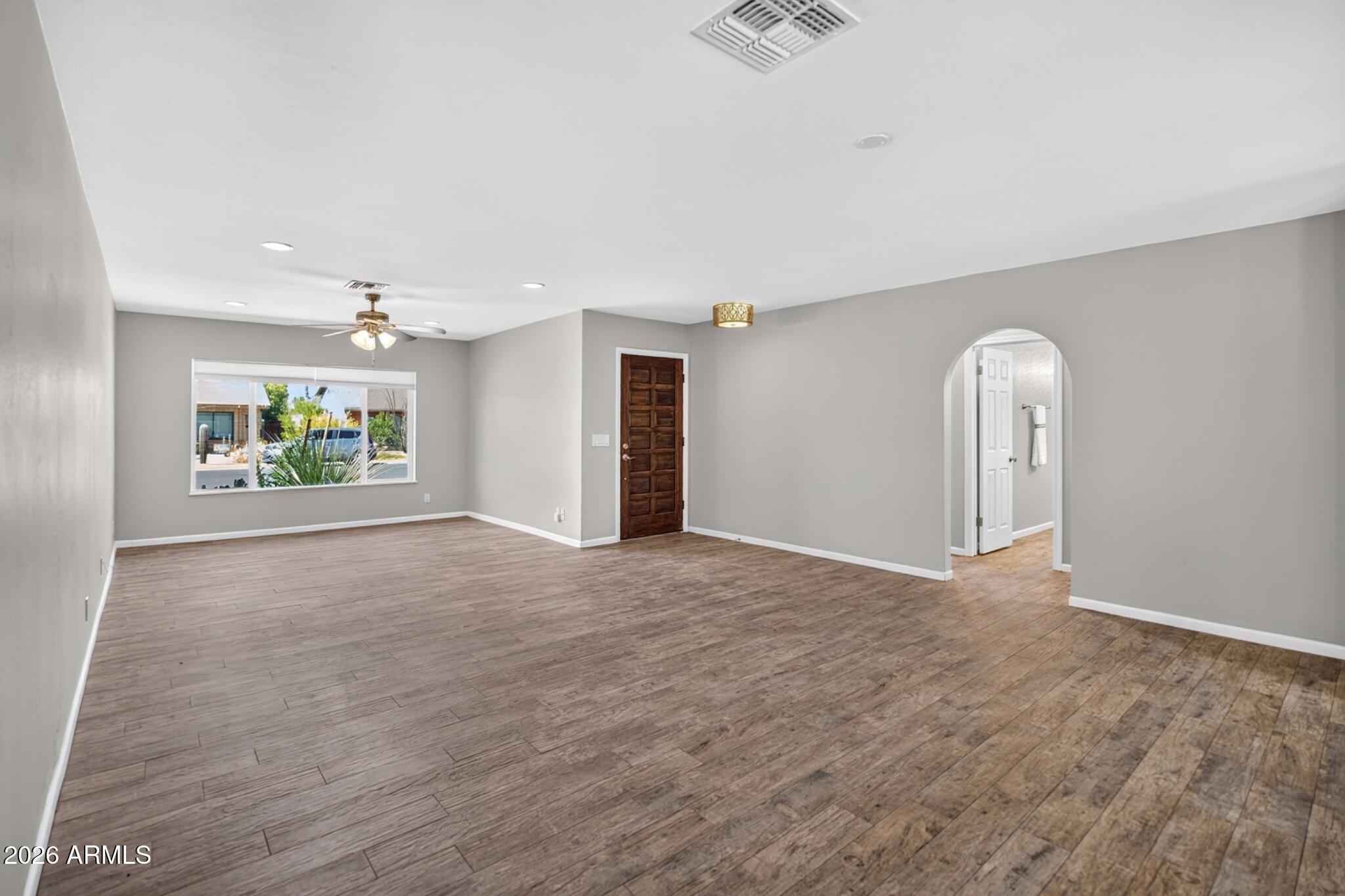 1316 E WOODMAN Drive