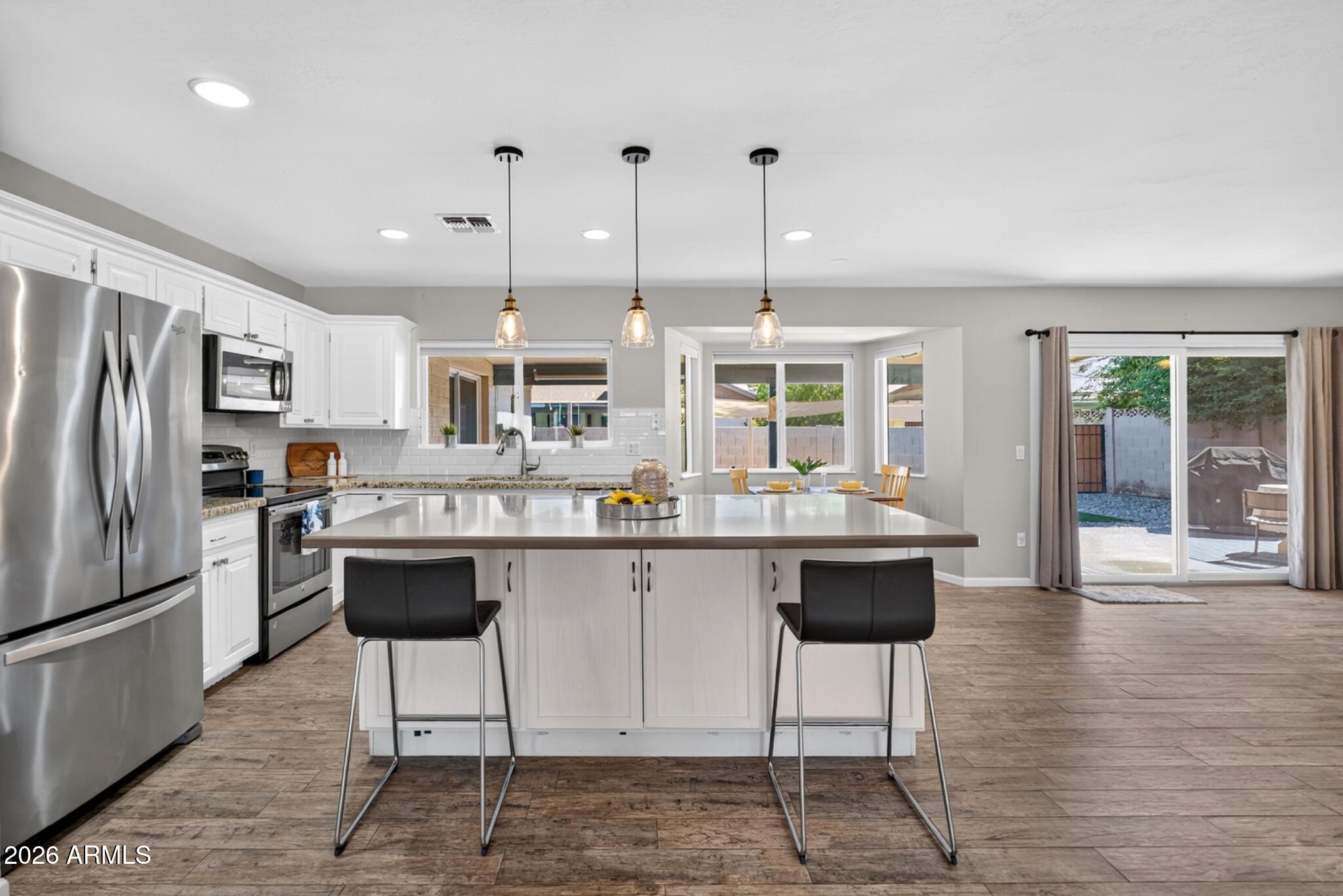 1316 E WOODMAN Drive