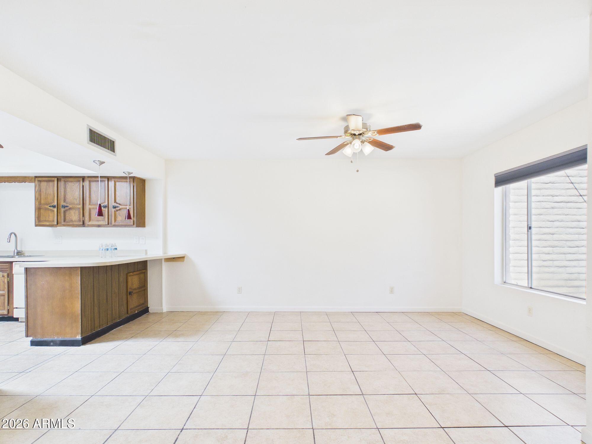 2426 N SHADE TREE Circle