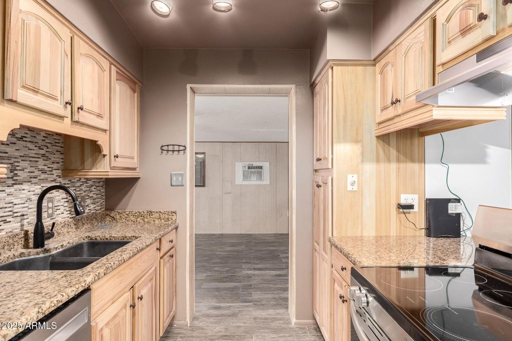 Photo of 1413 E Wesleyan Drive, Tempe, AZ 85282 (MLS # 6932568)