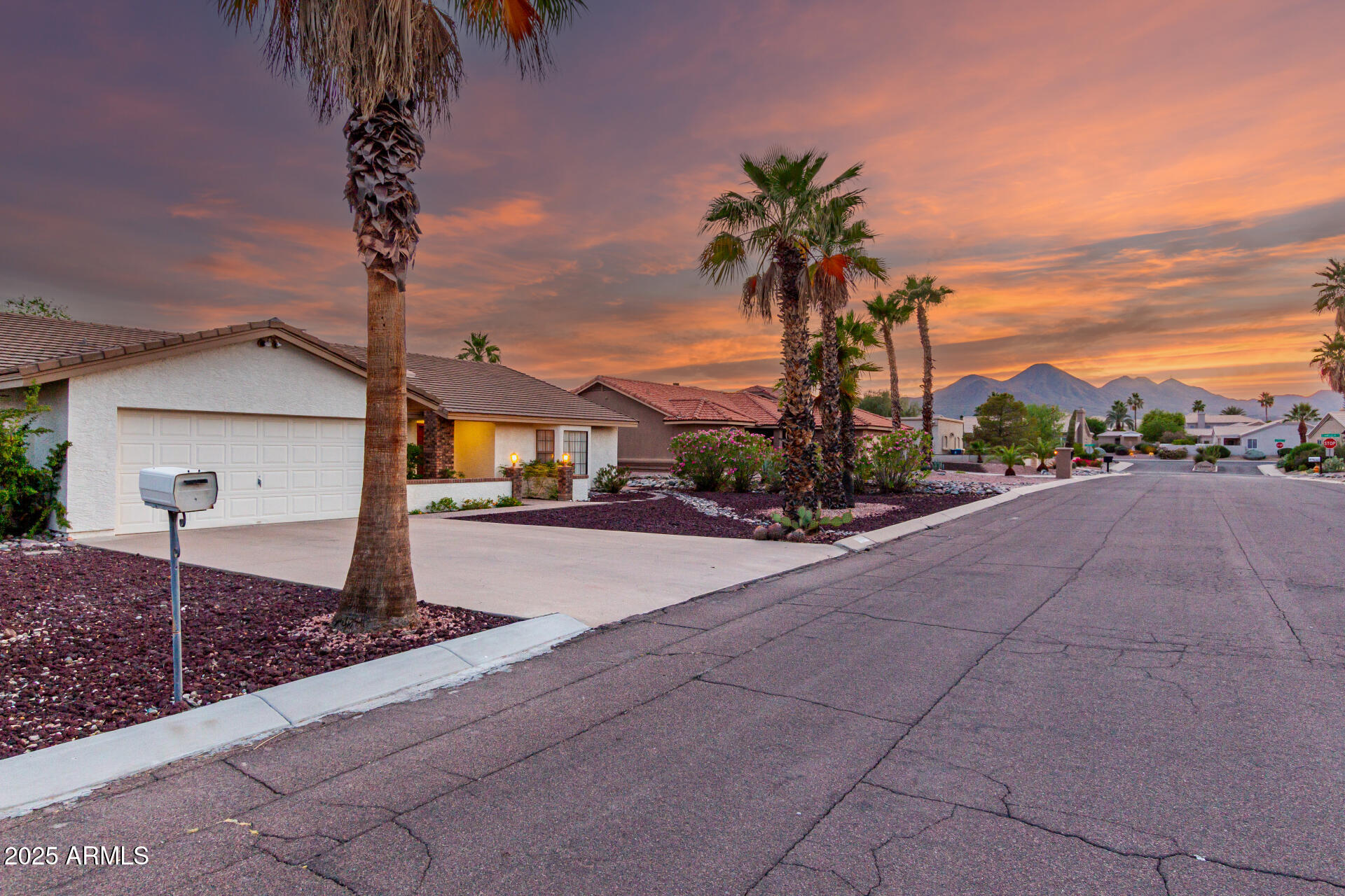 16221 E MONTROSE Drive