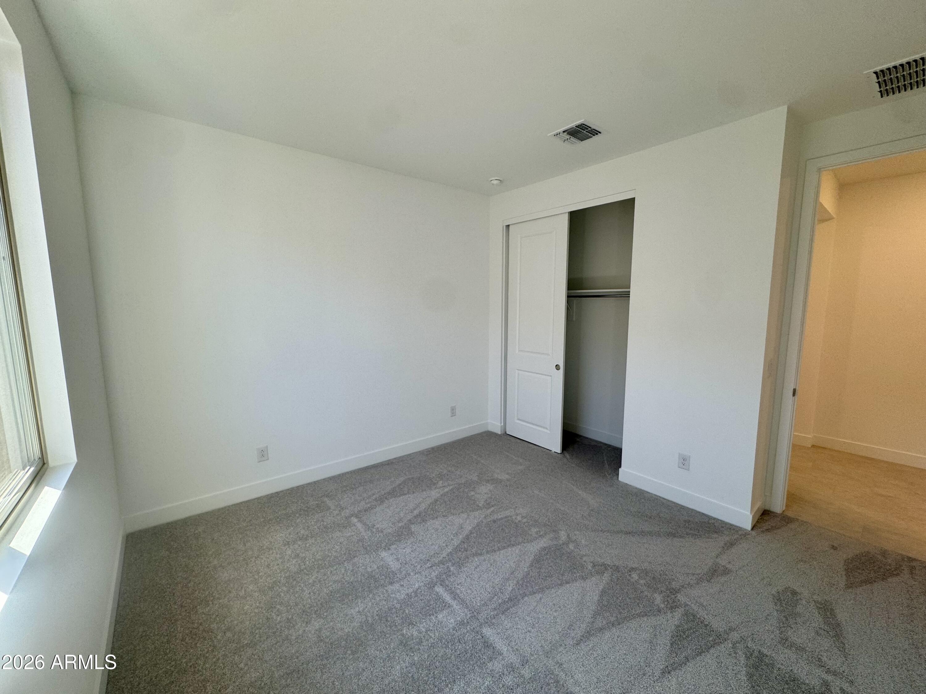 2913 E Mecklenburg Way