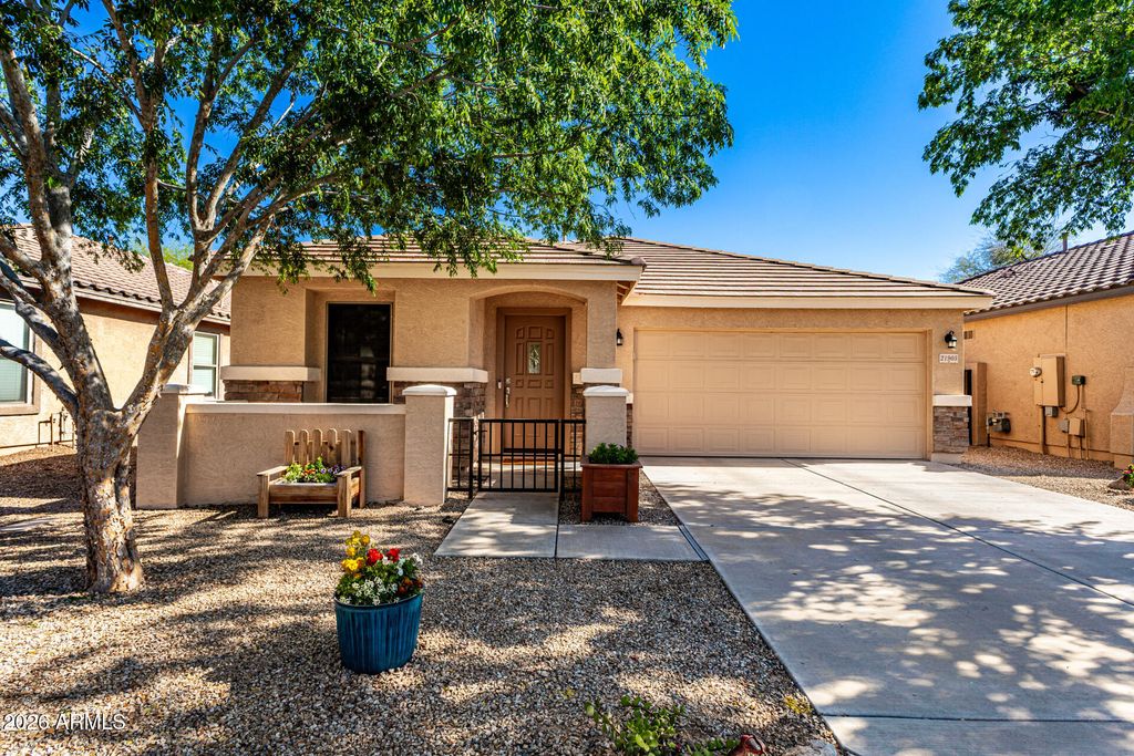 Photo of 21905 E Via Del Palo Ct, Queen Creek, AZ 85142 (MLS # 6992298)