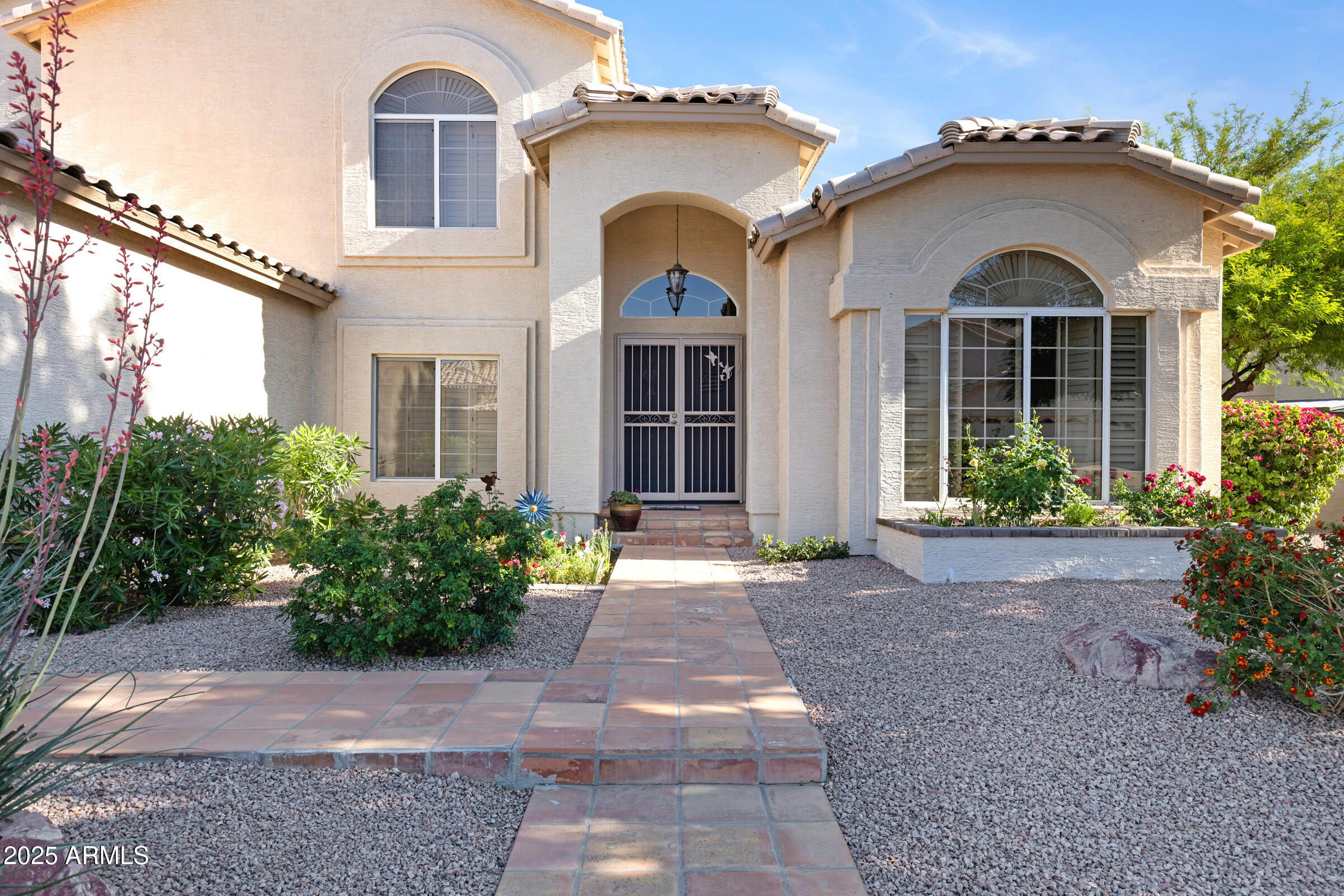 1975 E CHILTON Drive