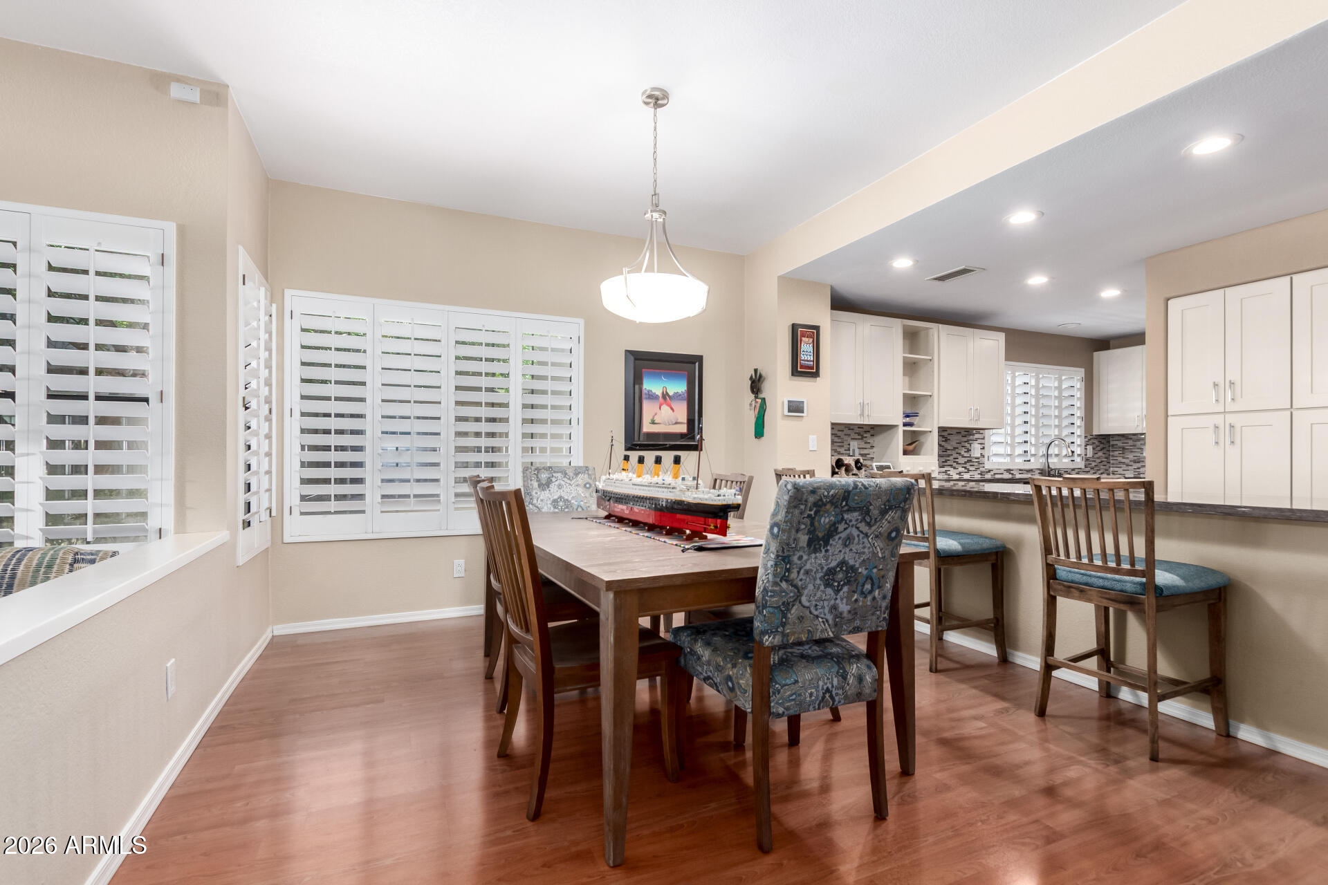 10015 E MOUNTAIN VIEW Road 1012