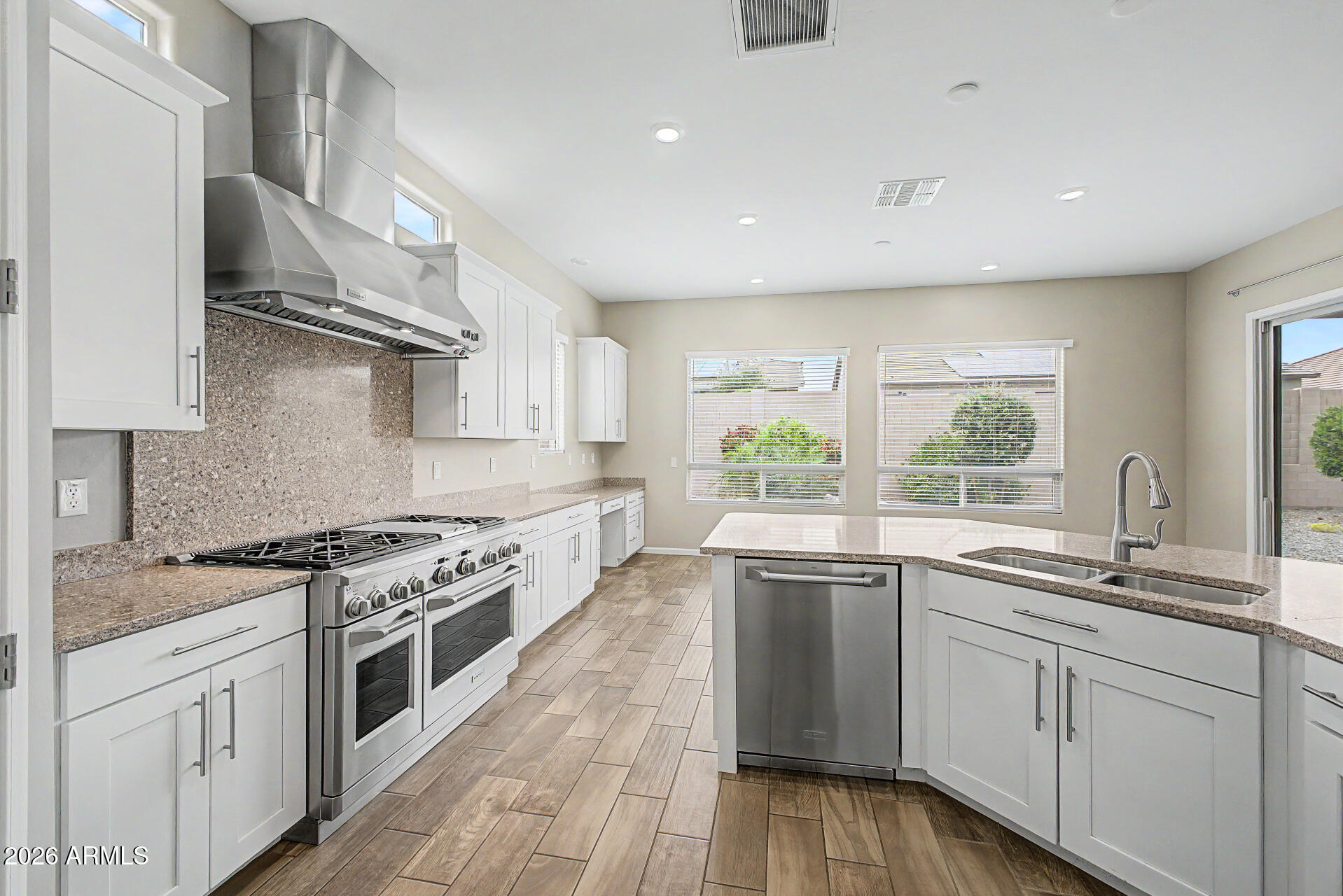 6618 W MADRE DEL ORO Drive