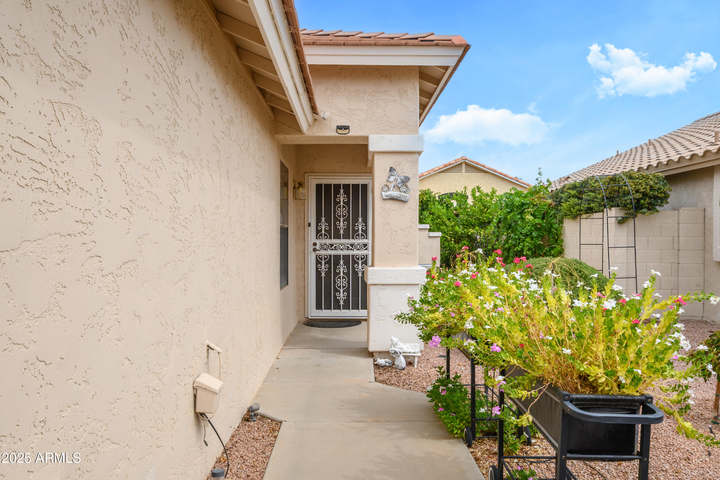 17614 W ARCADIA Drive