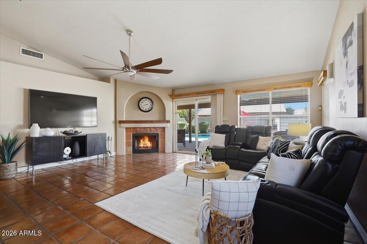 4346 W MISTY WILLOW Lane