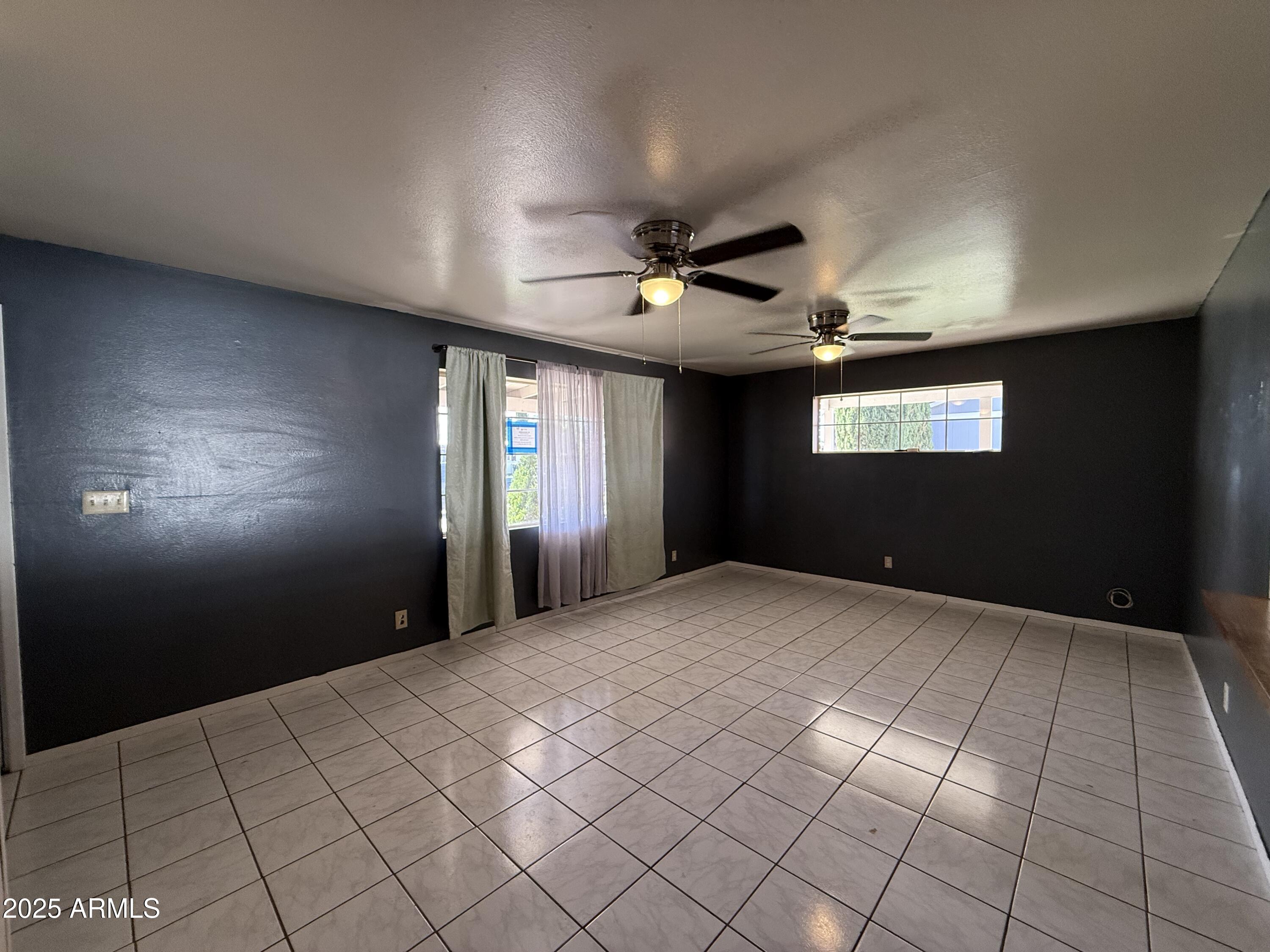 149 E FREIHAGE Drive