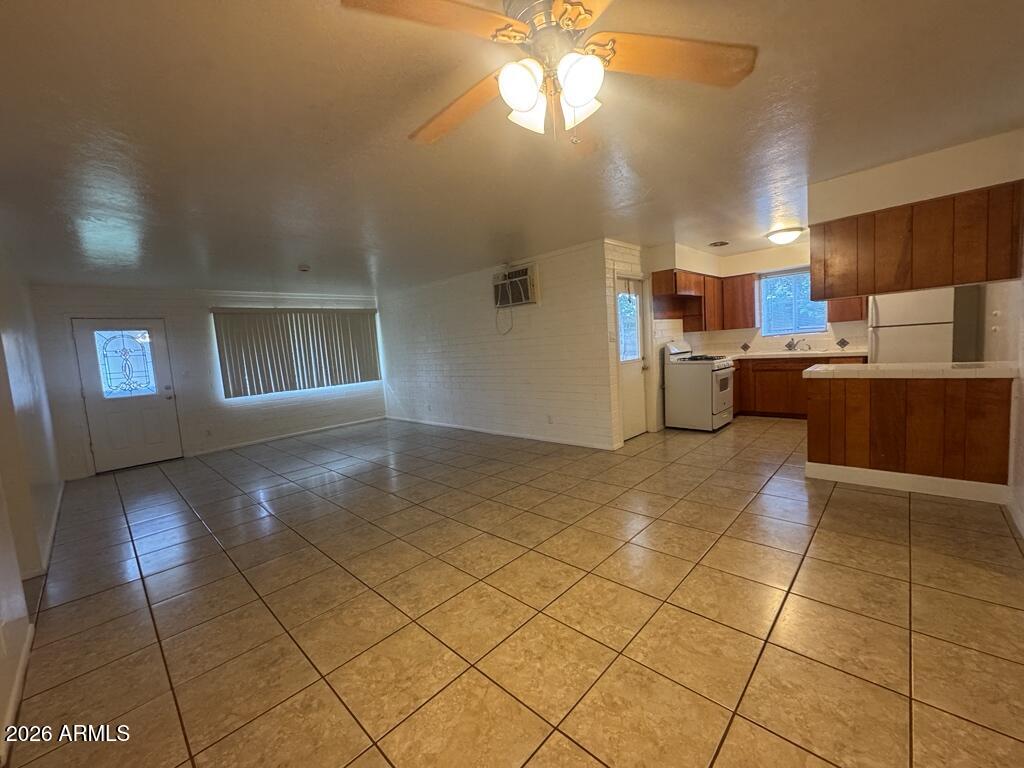 801 NORMAN Avenue