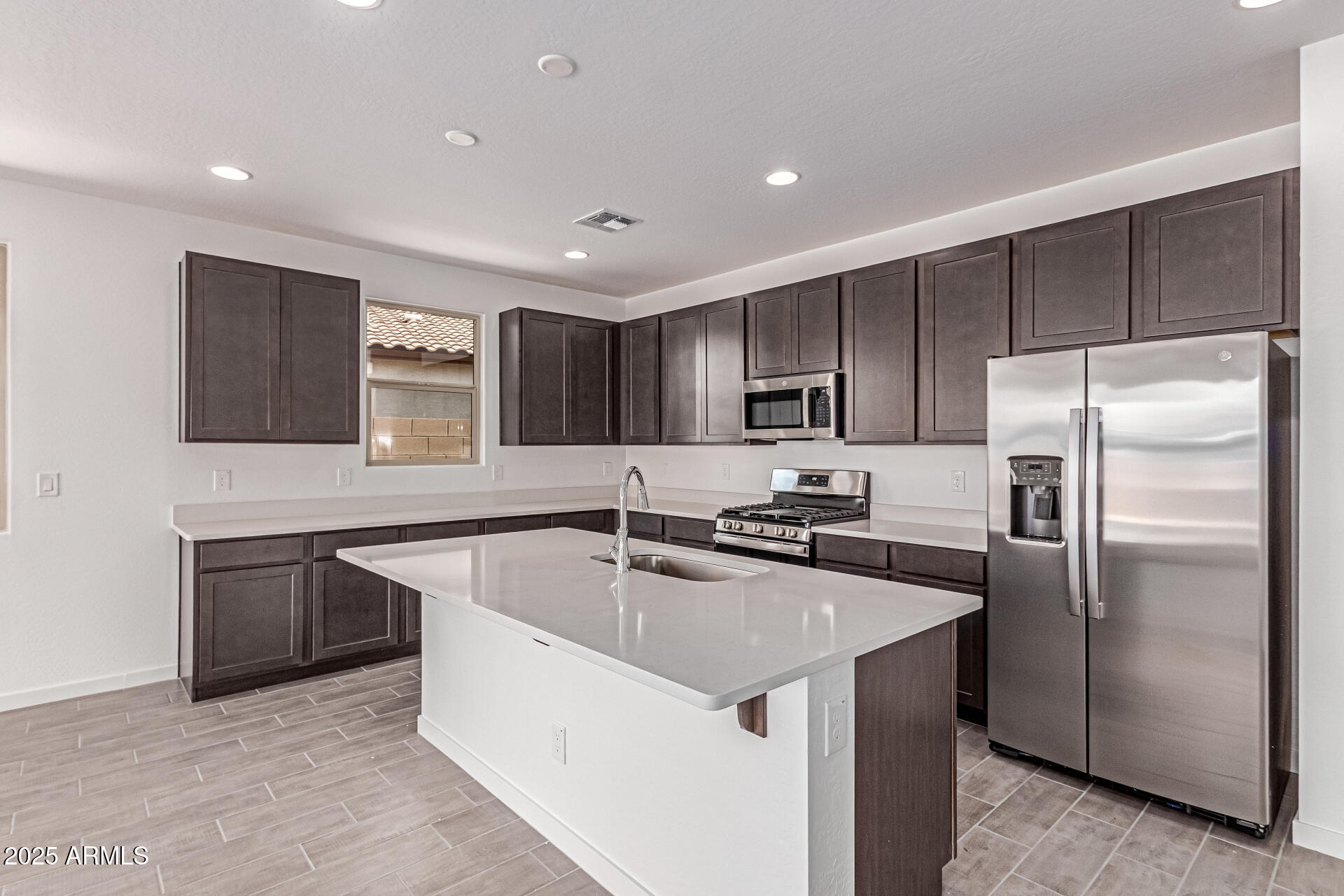 40470 W RIO GRANDE Drive