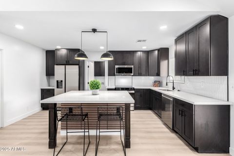 2415 E JACINTO Avenue Mesa AZ 85204