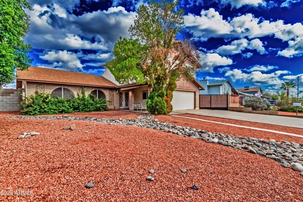 Photo of 4732 W Davis Road, Glendale, AZ 85306 (MLS # 6933503)