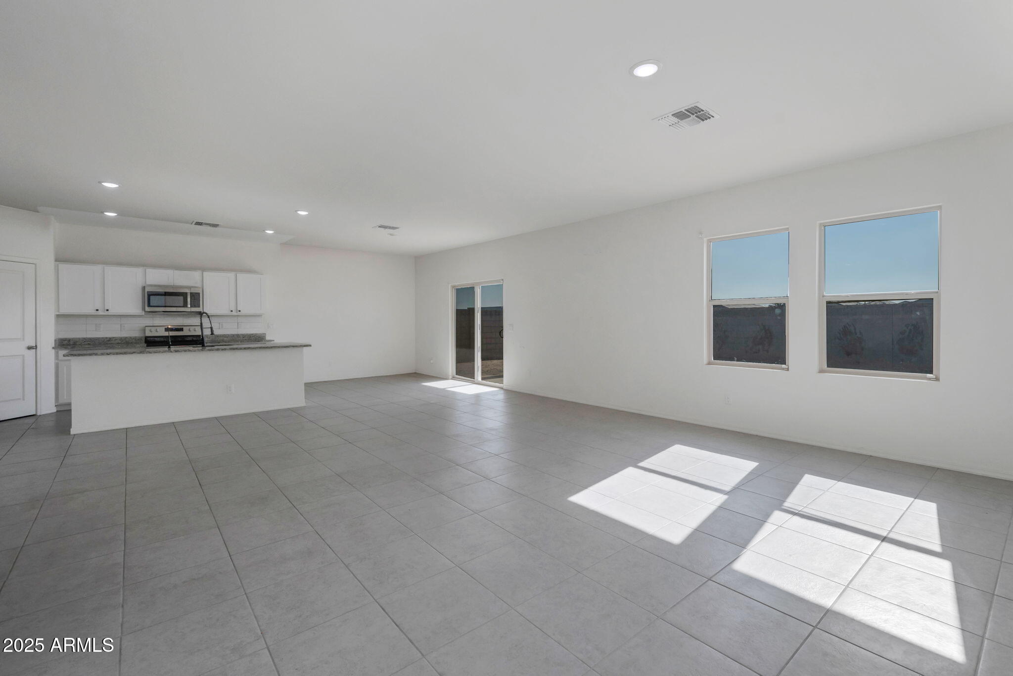 36025 W SANTA CLARA Avenue