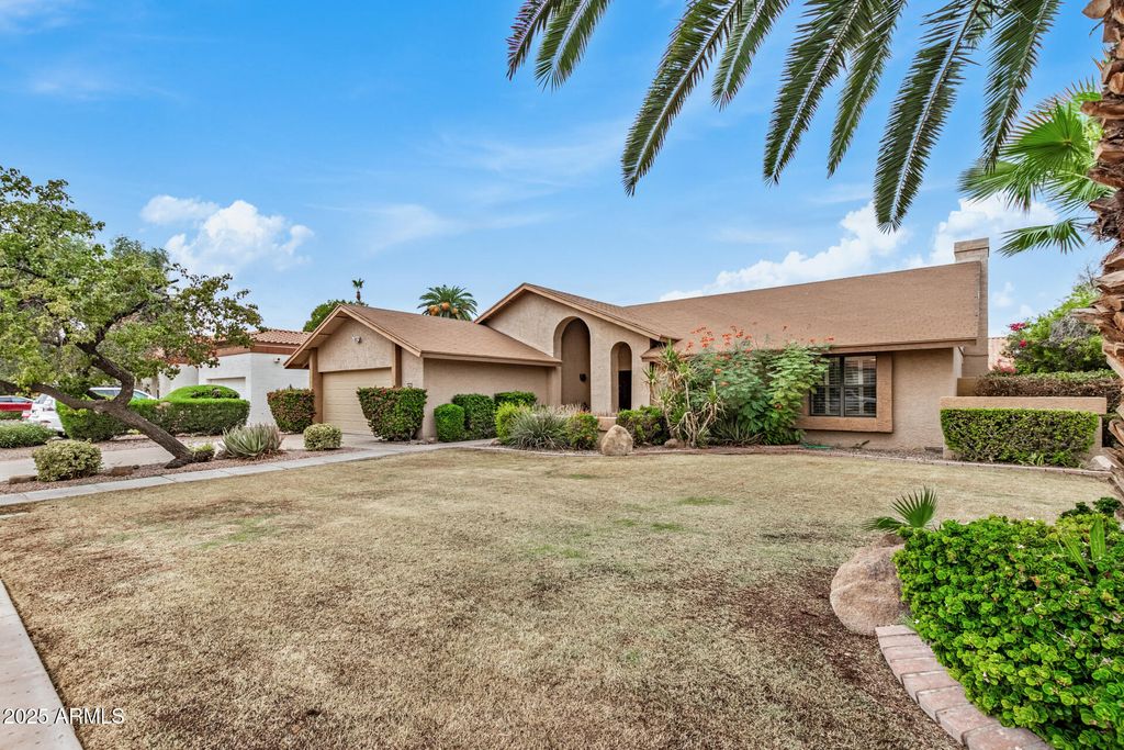Photo of 1962 E Ranch Road, Tempe, AZ 85284 (MLS # 6931779)