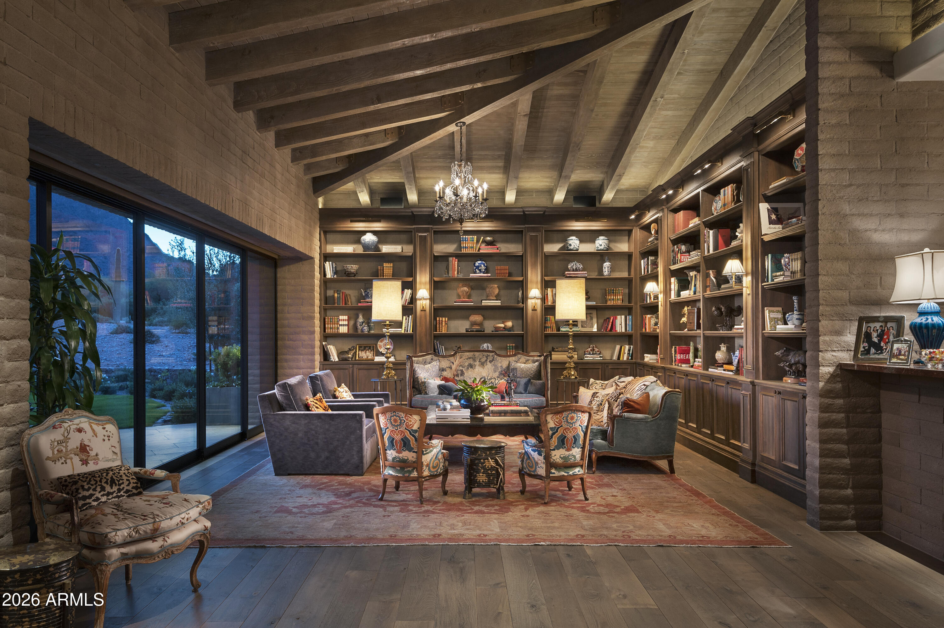 5721 N Casa Blanca Drive