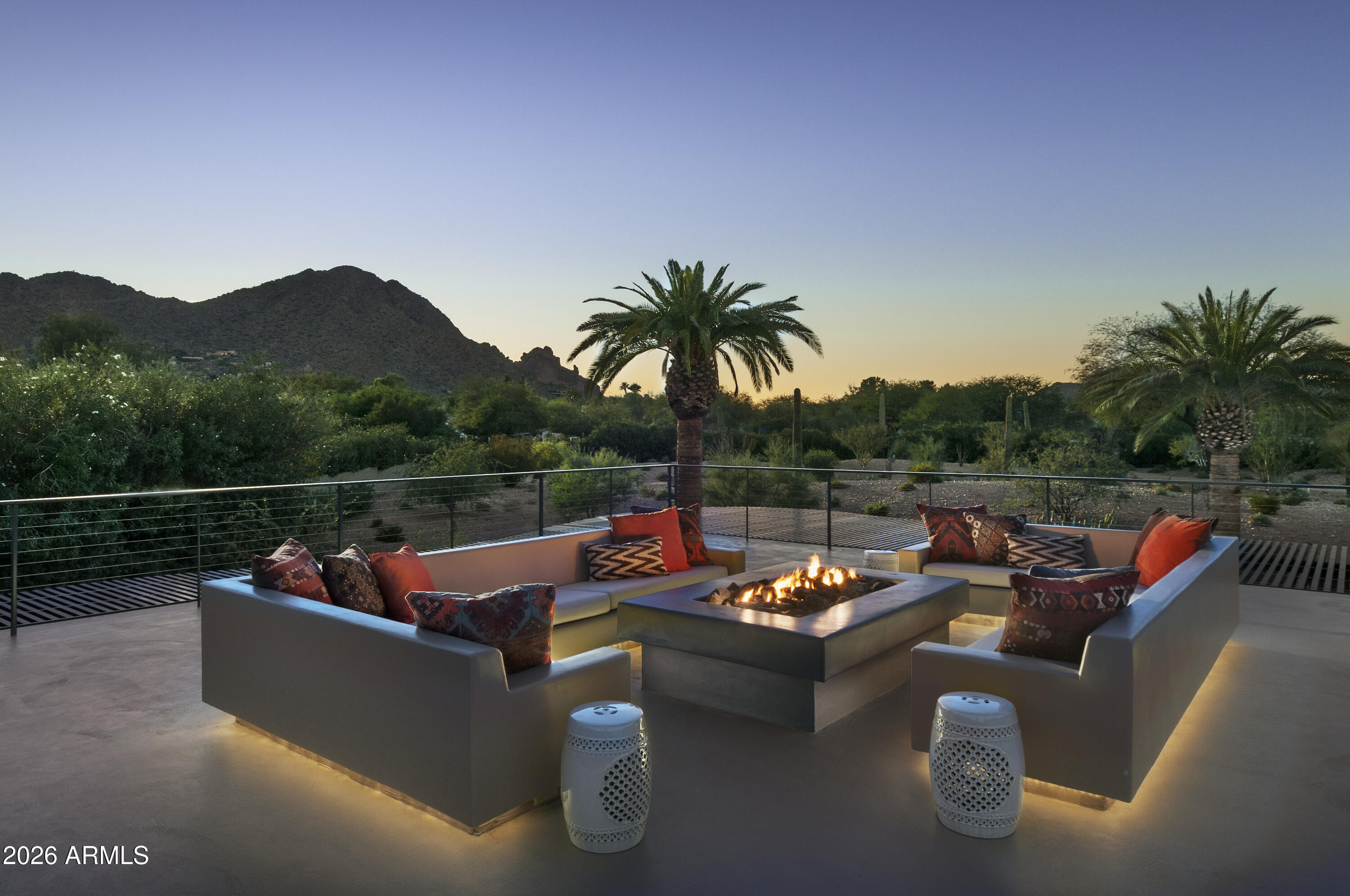 5721 N Casa Blanca Drive