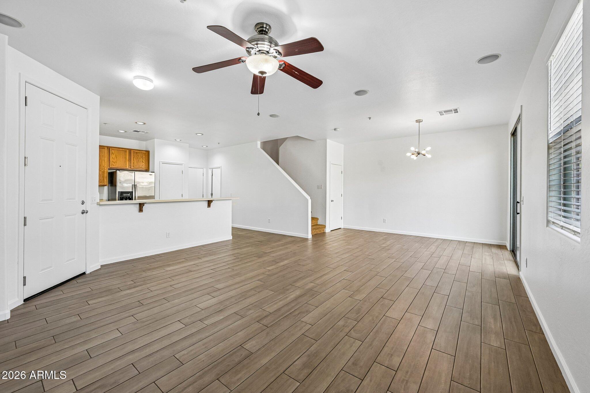 1255 S RIALTO -- 165