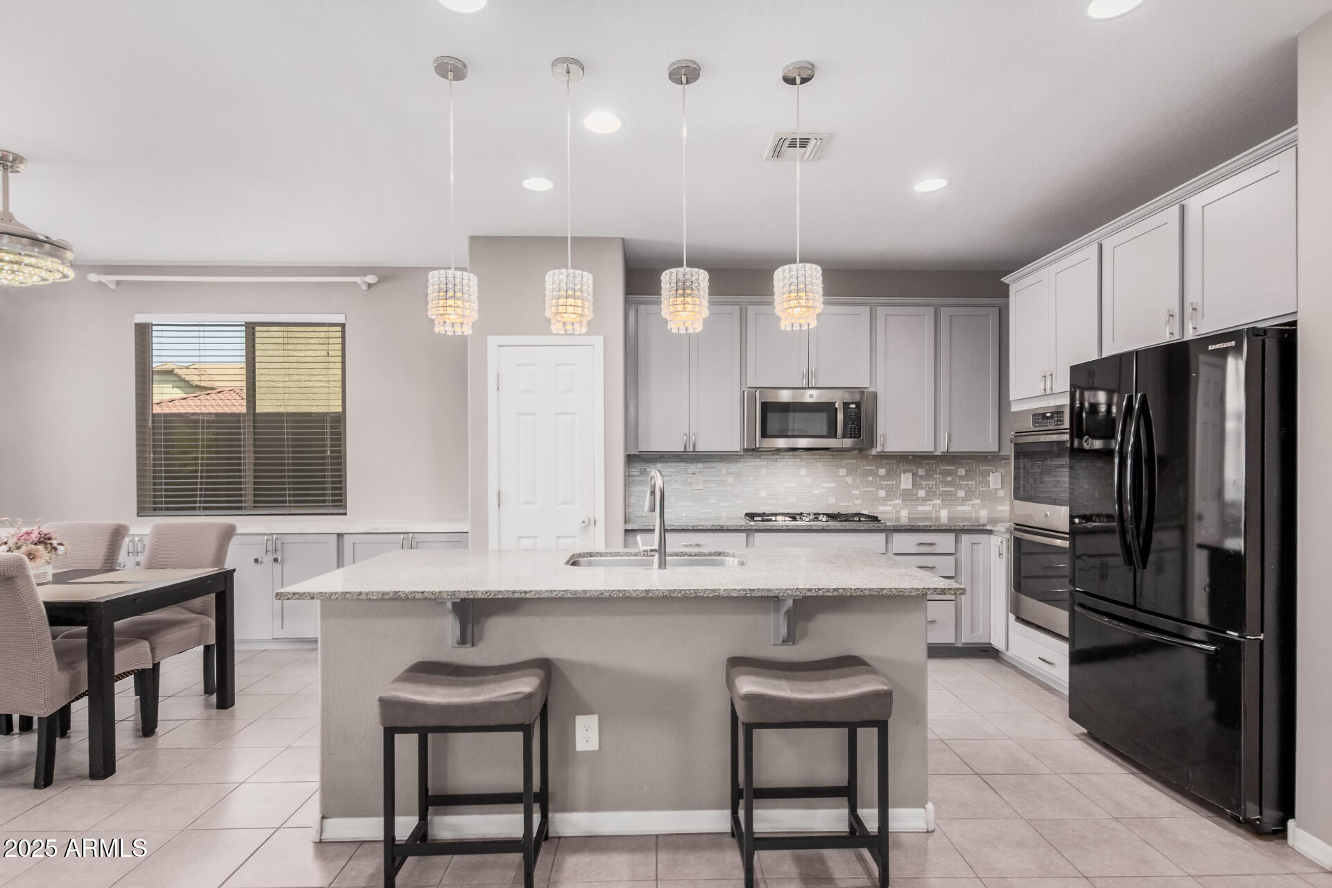 304 N 78TH Place