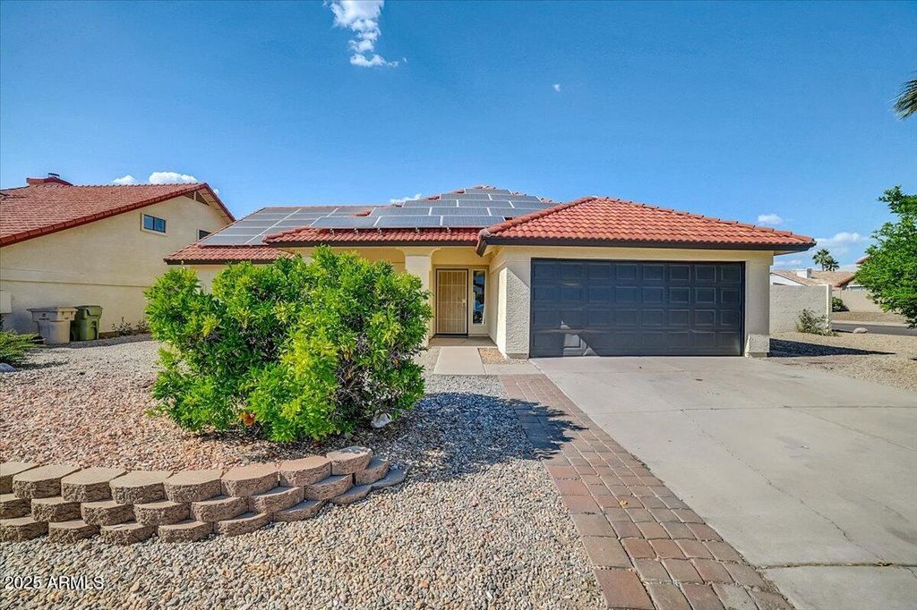 Photo of 7102 W Julie Drive, Glendale, AZ 85308 (MLS # 6924506)
