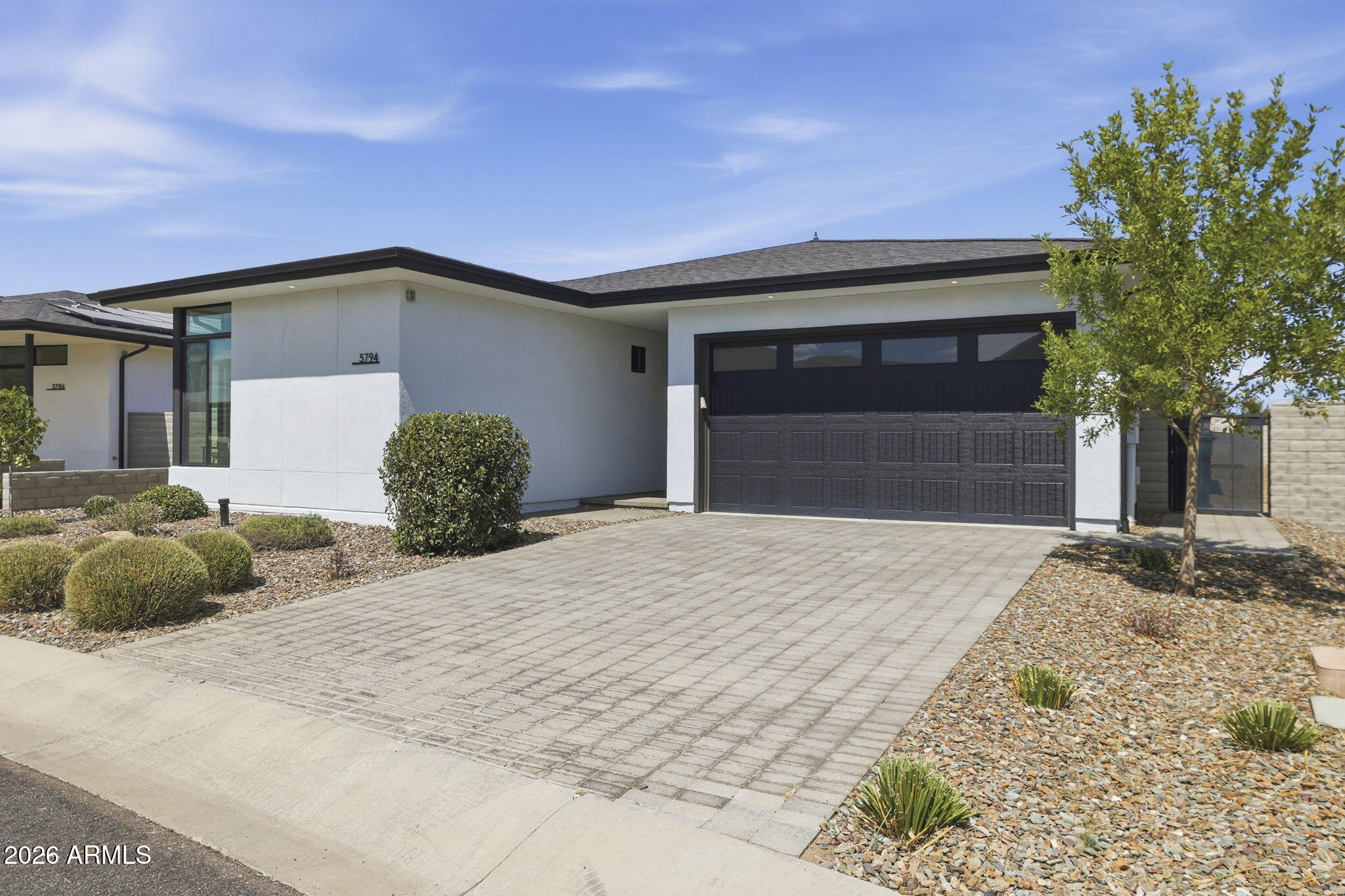 5794 E KILLEN Loop