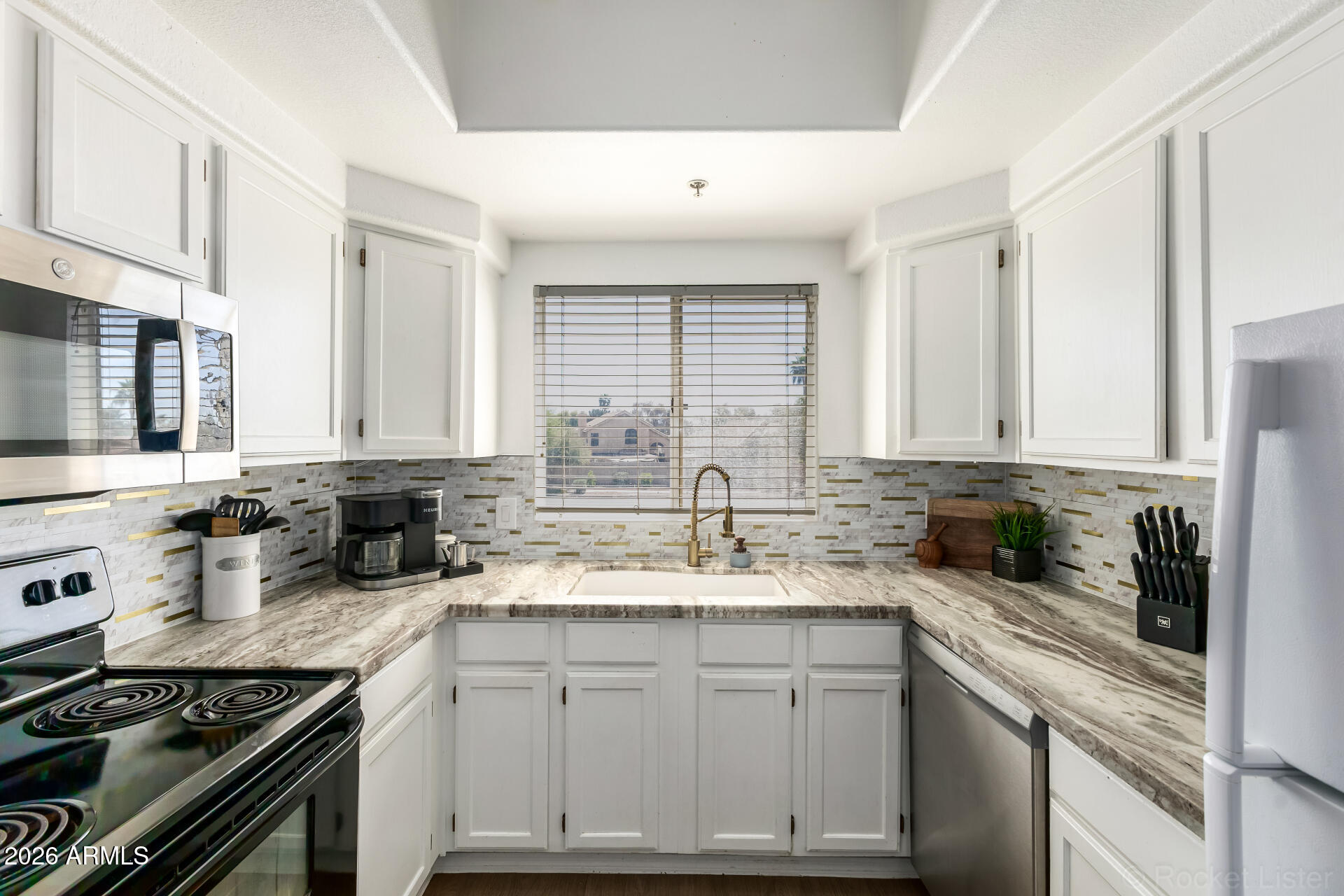 1825 W RAY Road 2146