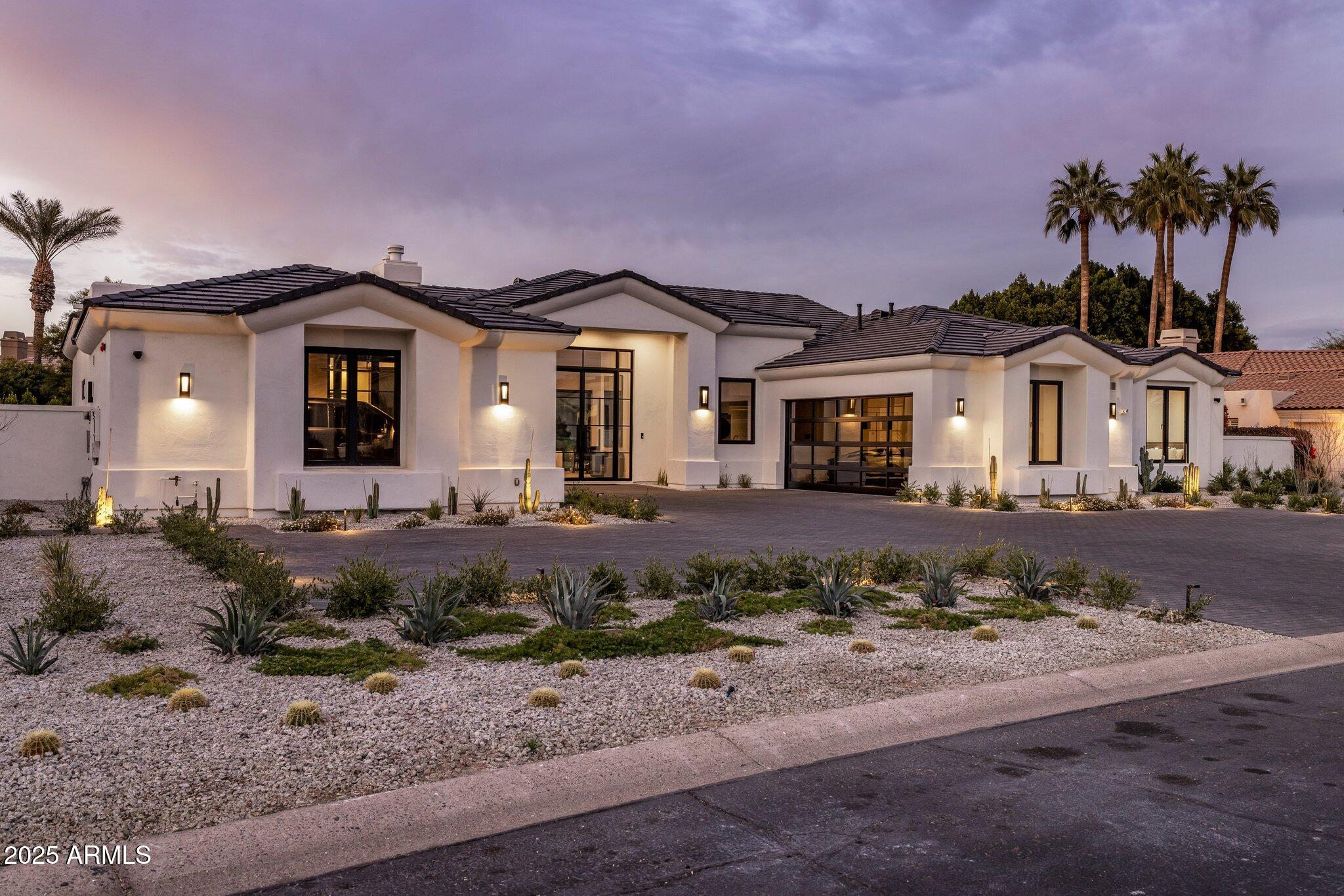 7120 E PARADISE RANCH Road