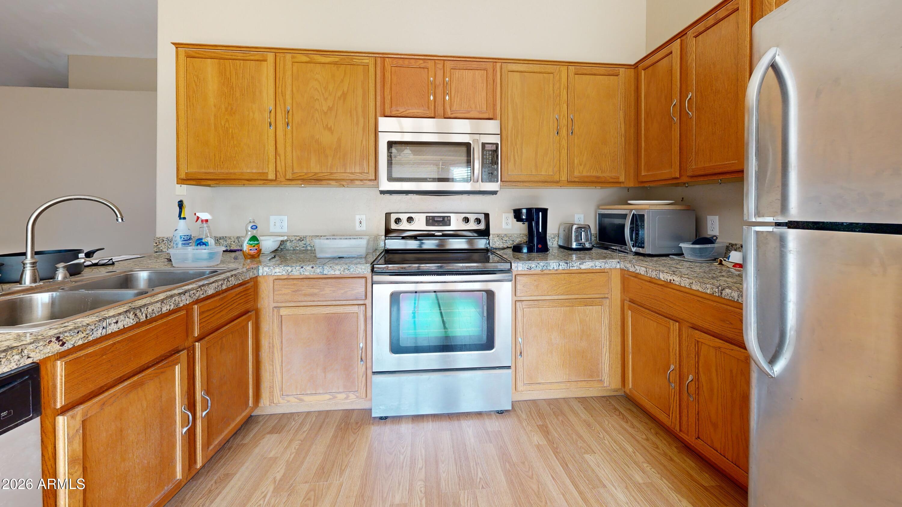 1727 S CARDINAL Drive