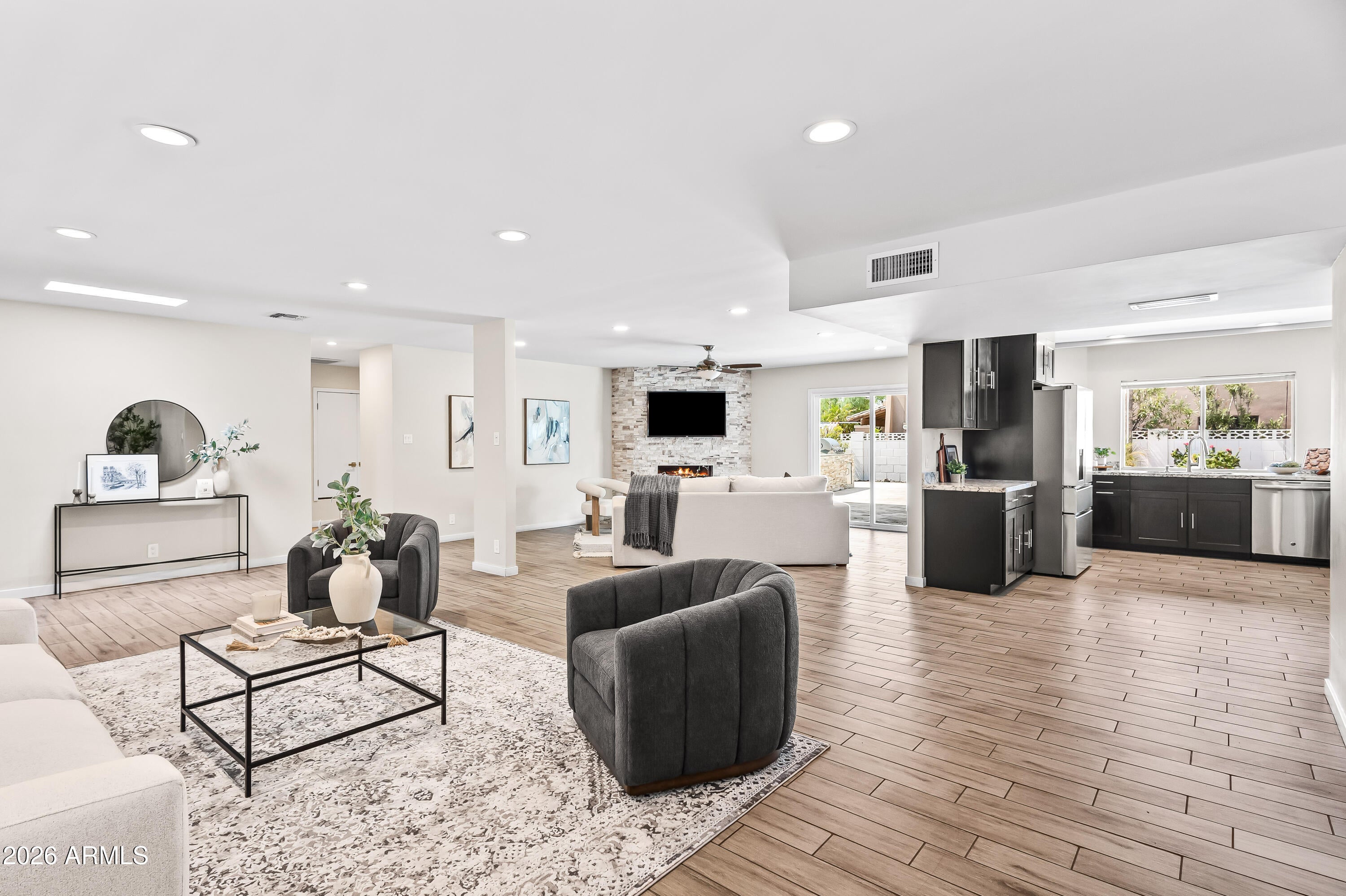 8918 N 80TH Place