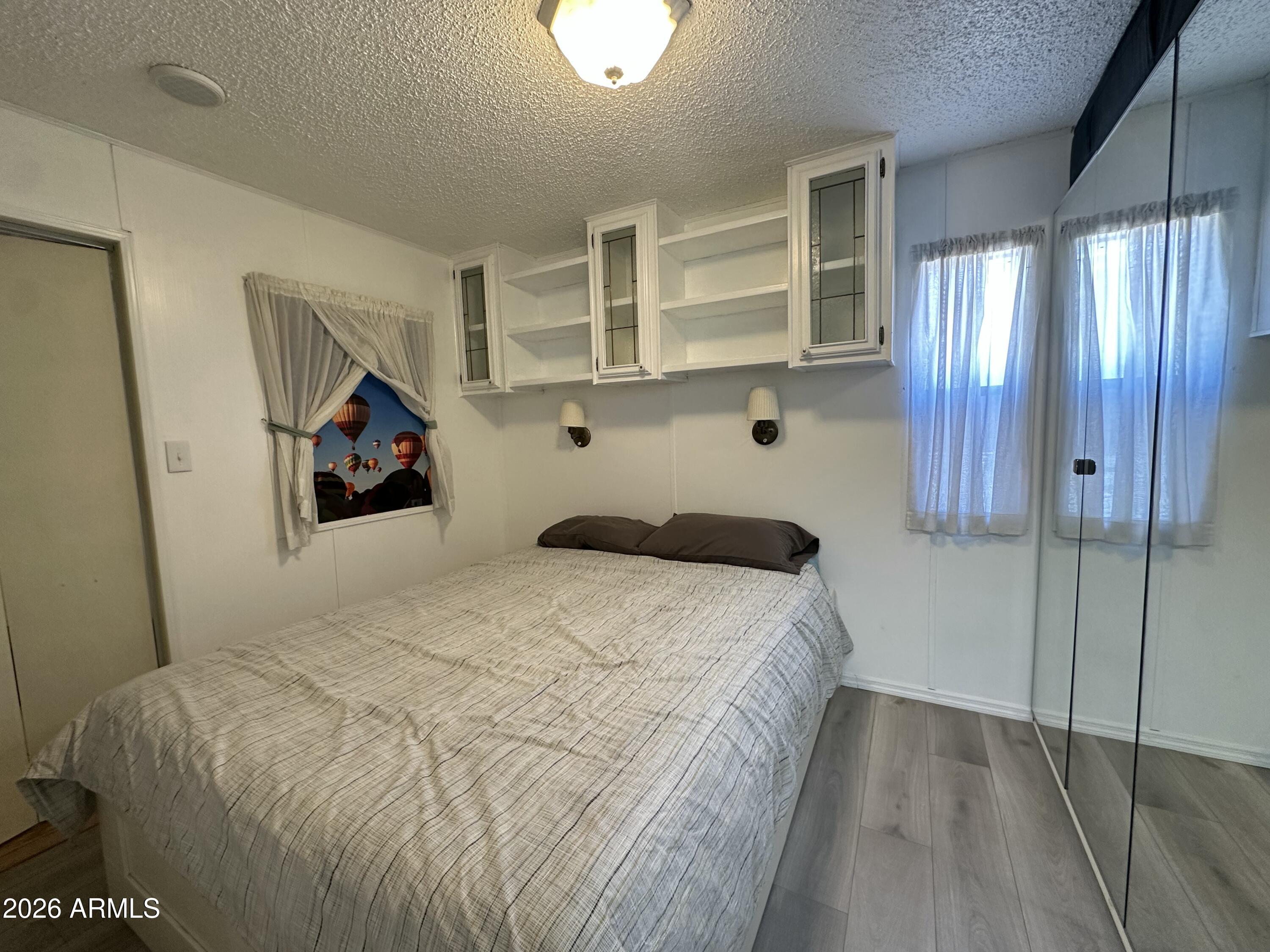 111 S GREENFIELD Road 575