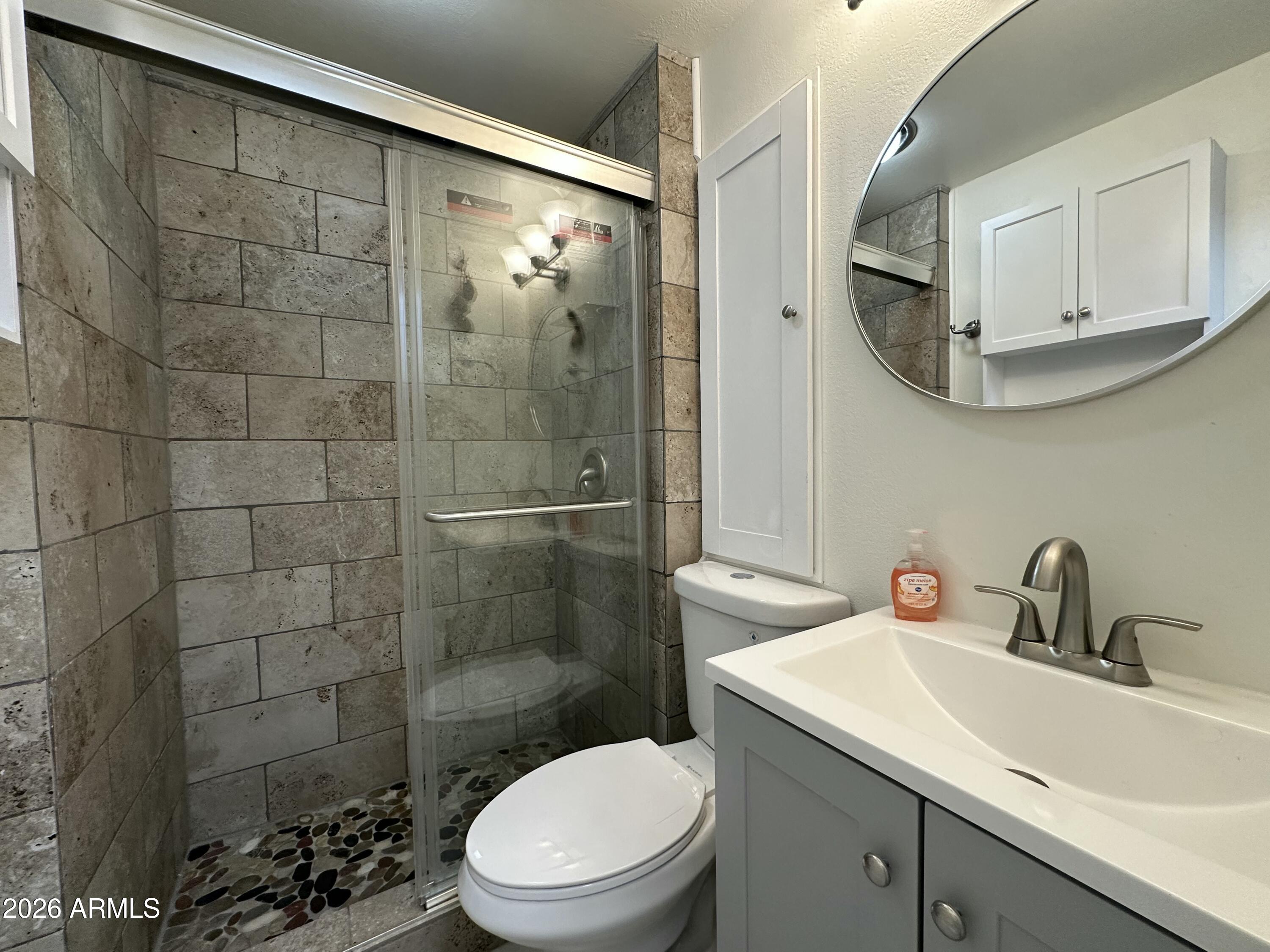 111 S GREENFIELD Road 575