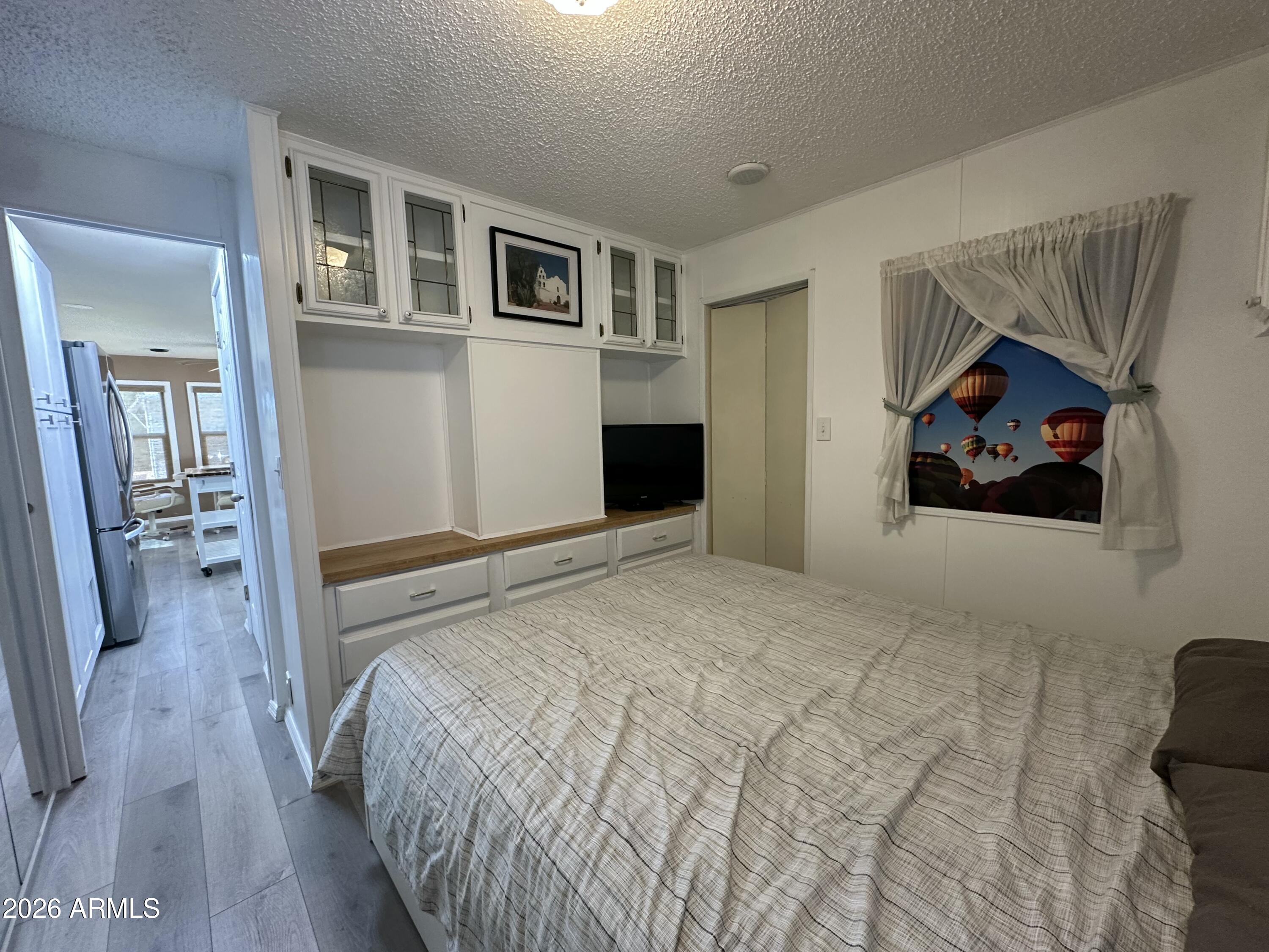 111 S GREENFIELD Road 575