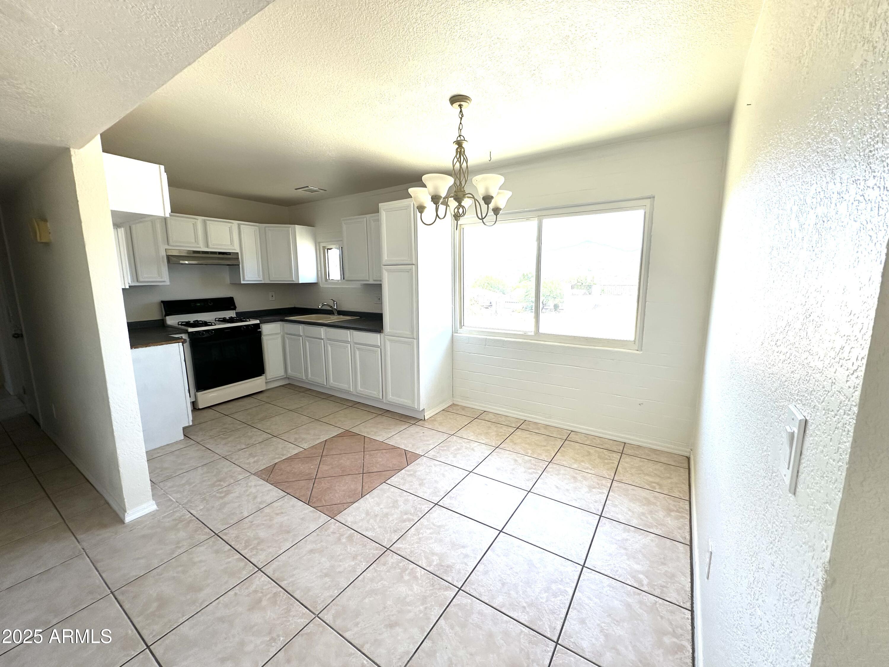 Homes for Sale in Queen Creek Arizona 2 775 E Cactus Drive