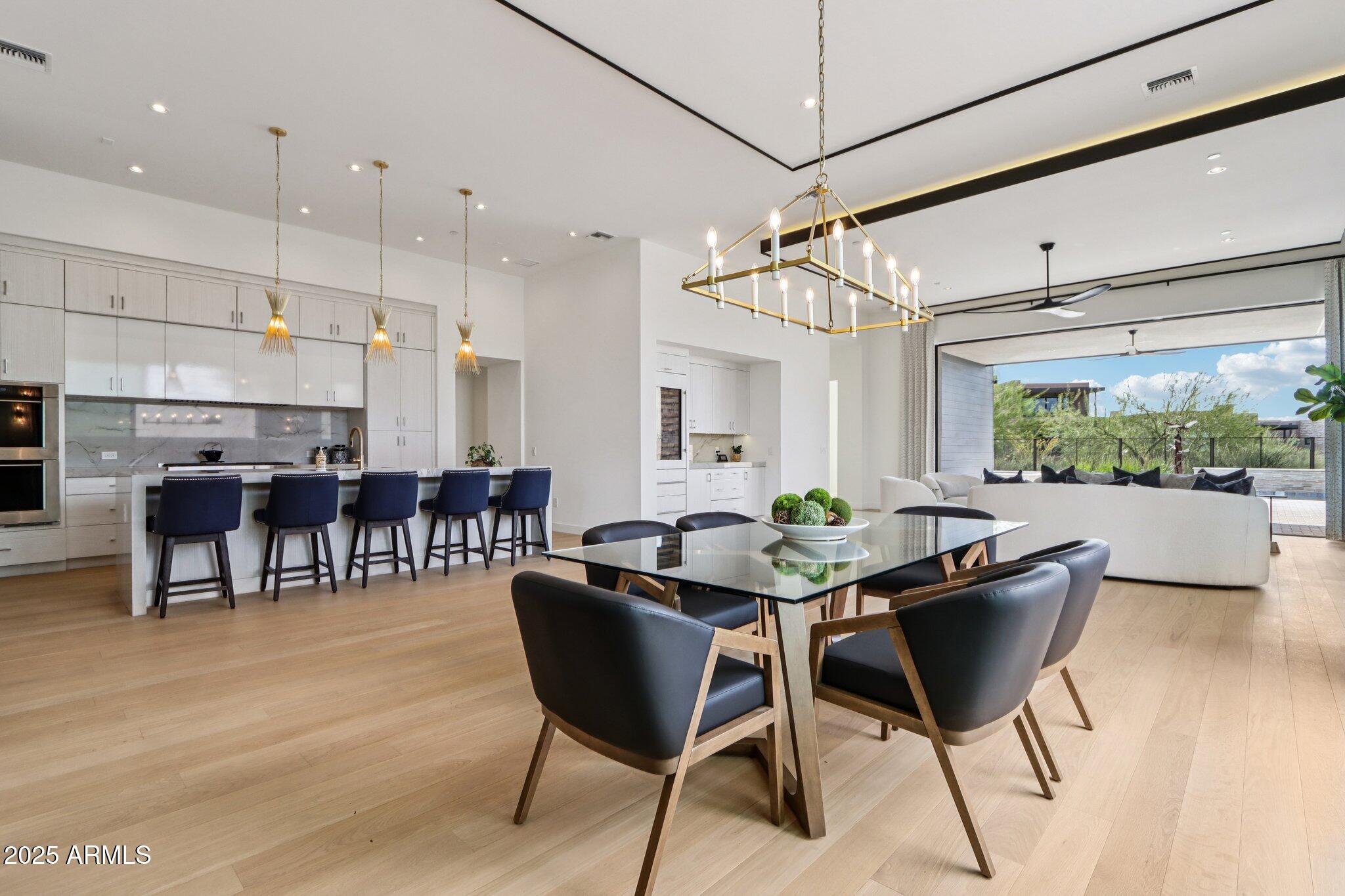 37200 N CAVE CREEK Road 1037