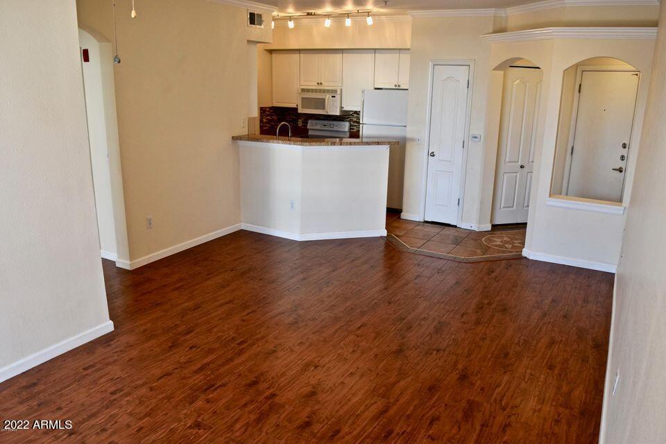 1701 E COLTER Street 361