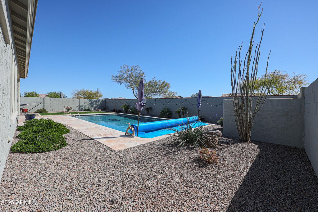 listing image 50