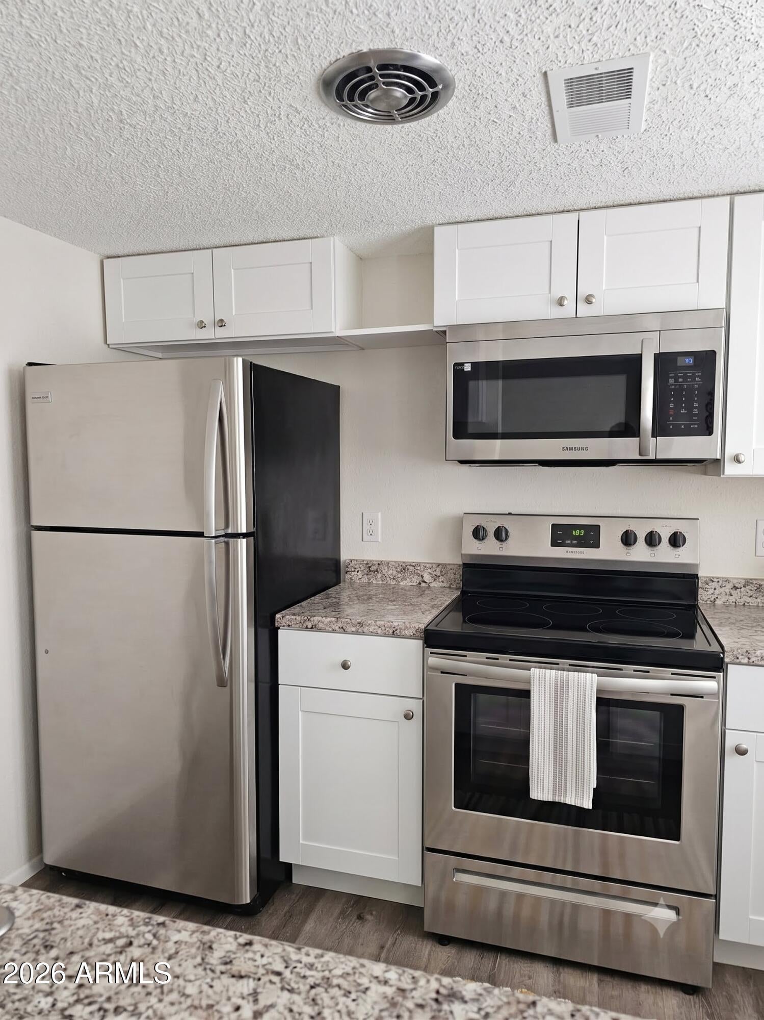 461 W HOLMES Avenue 350
