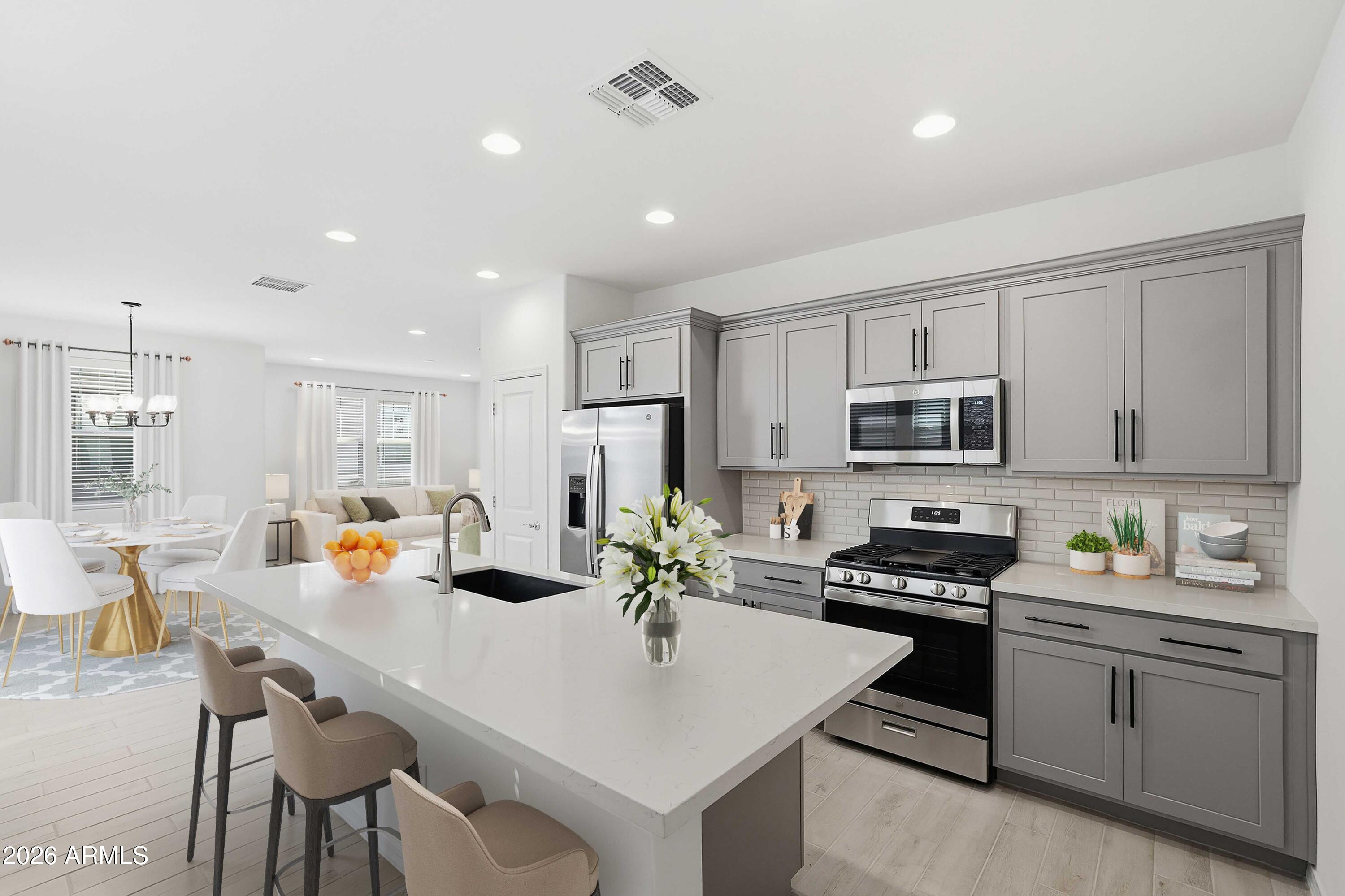 10048 W PICCADILLY Road