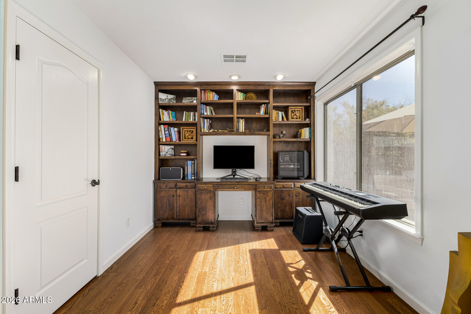 4719 E AMBER SUN Drive