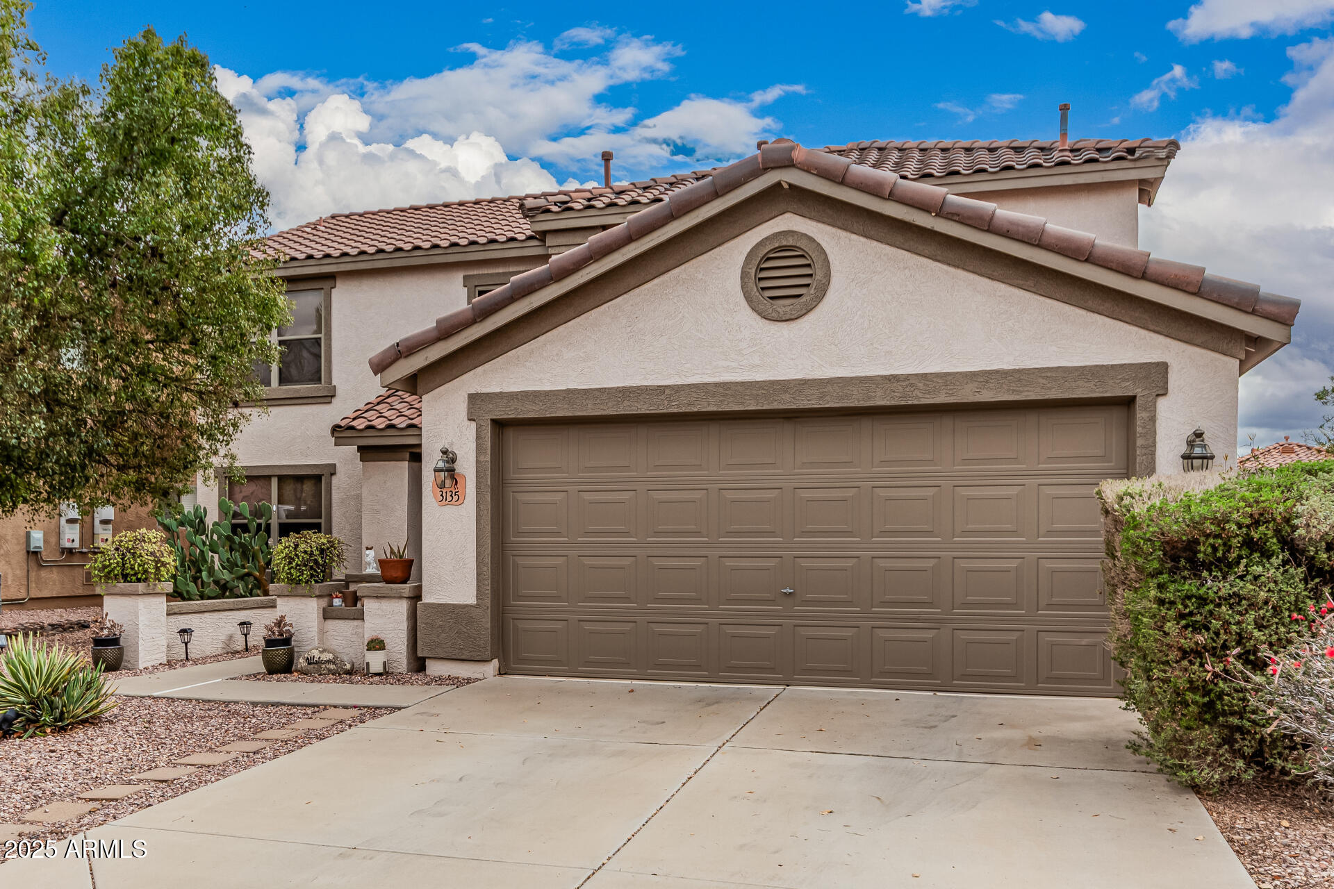 3135 W MOLLY Lane