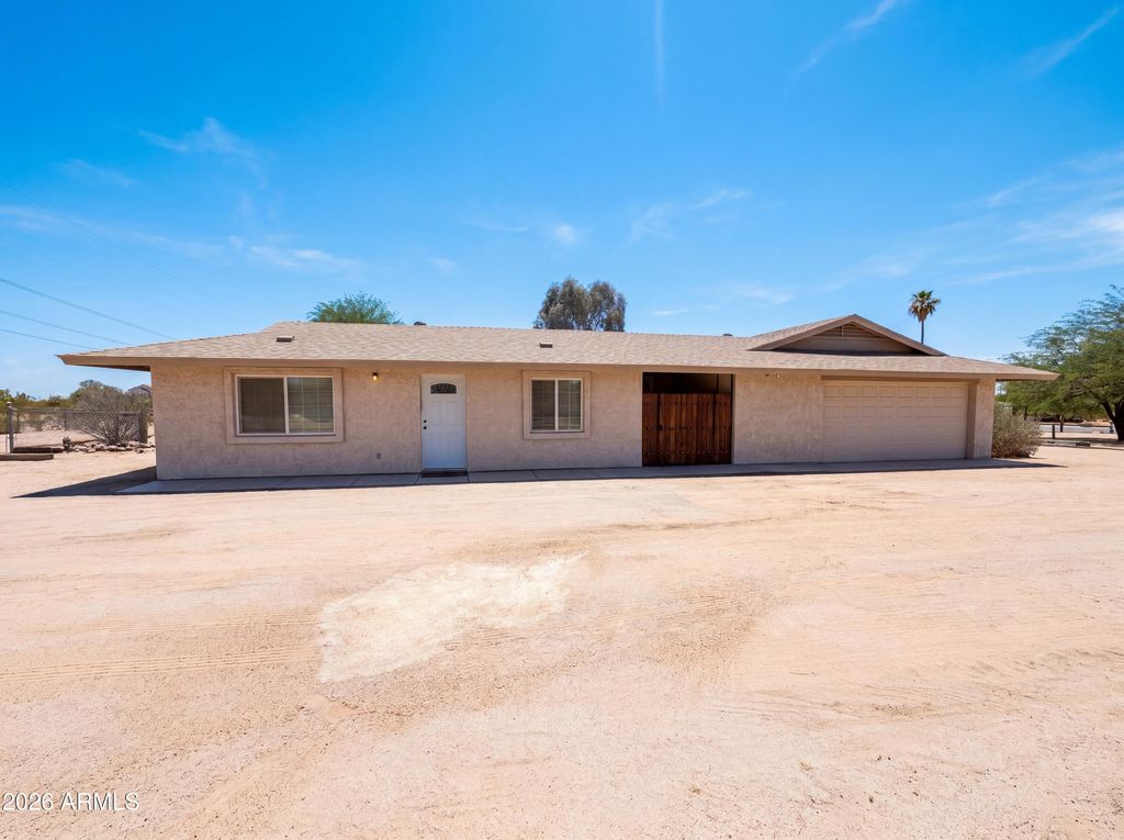 Photo of 2035 S 227th Avenue, Buckeye, AZ 85326 (MLS # 7027582)