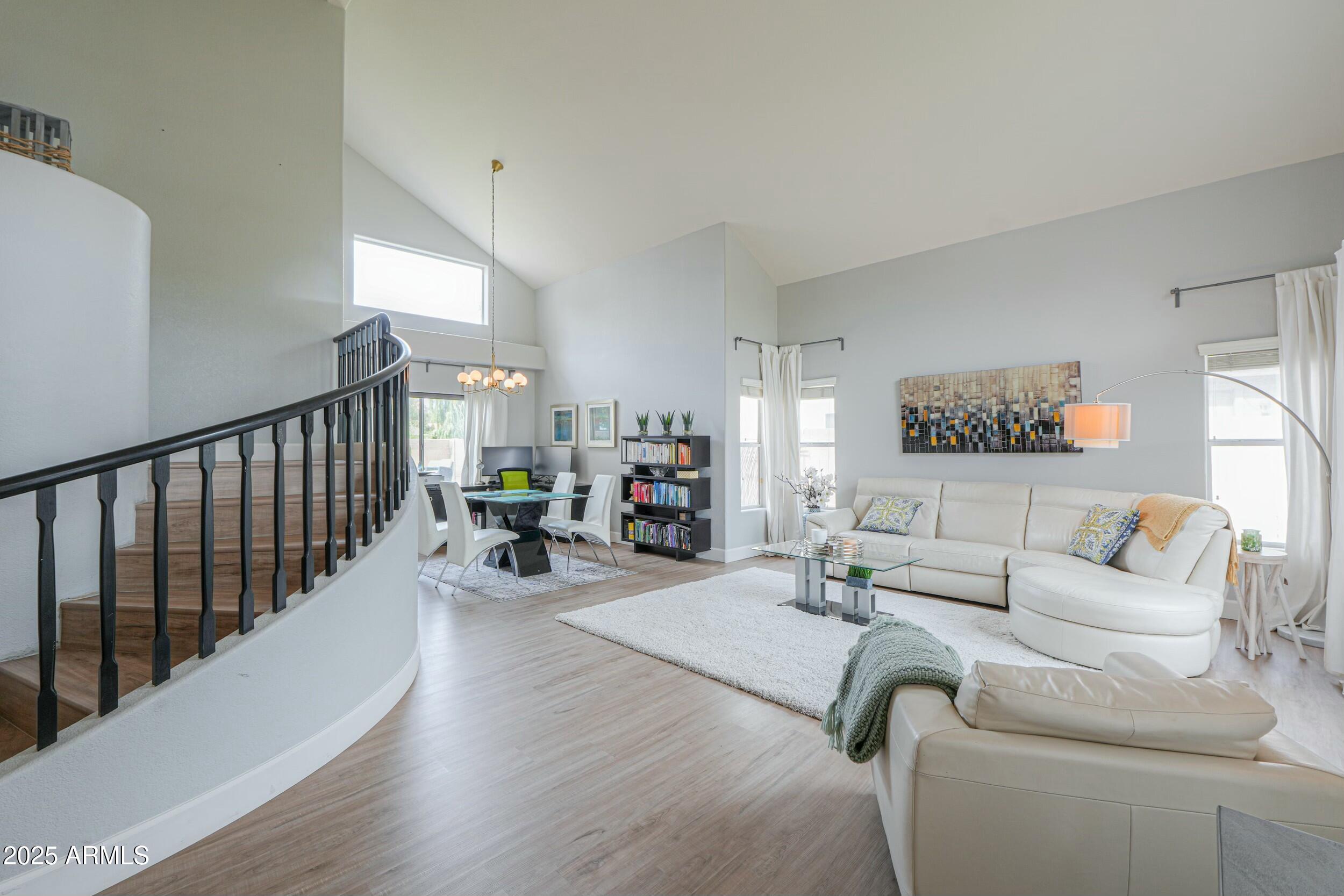 2218 E ANCHOR Drive