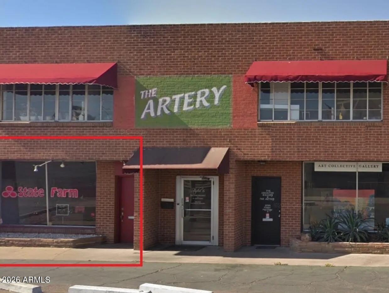 627 E INDIAN SCHOOL Road