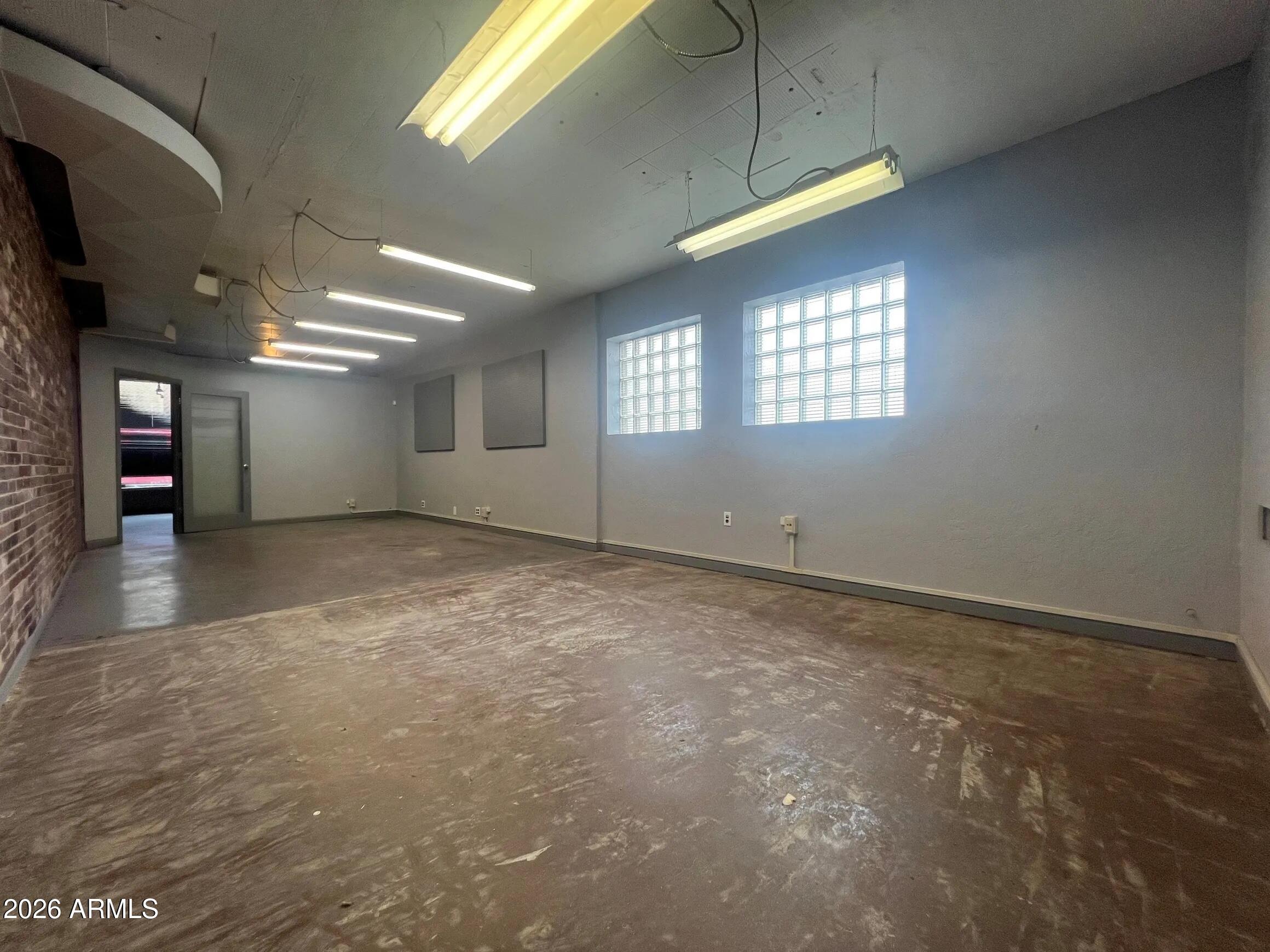 627 E INDIAN SCHOOL Road