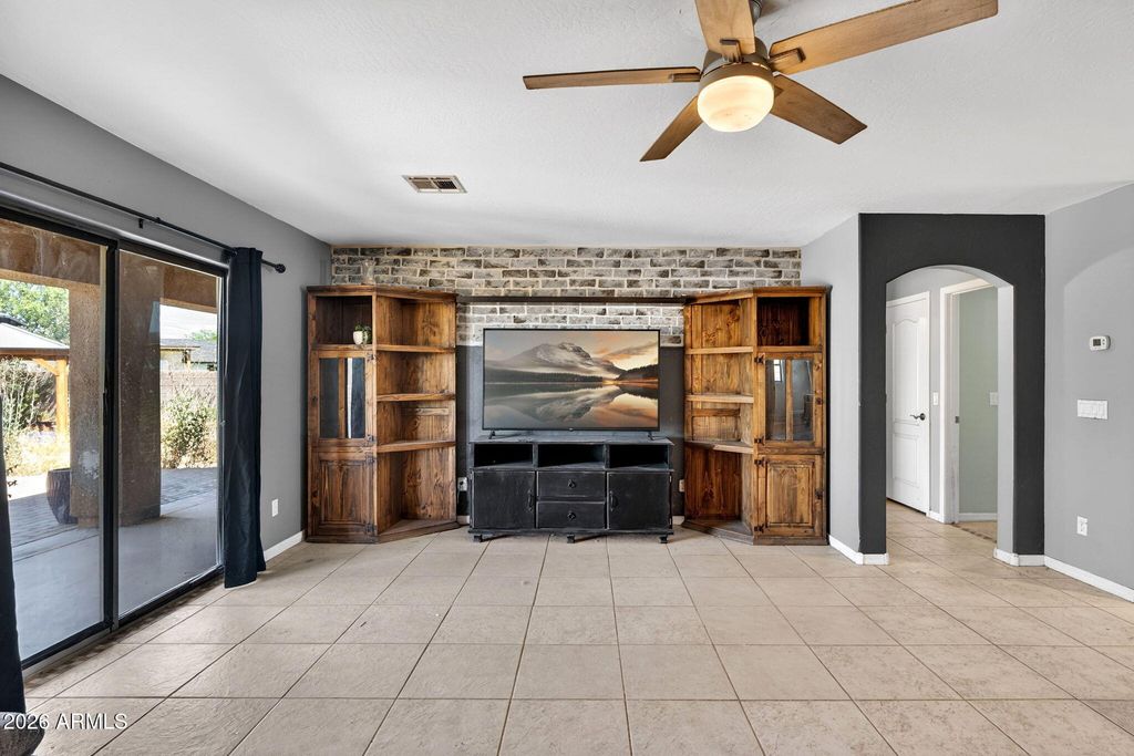Photo of 528 S 111th Place, Mesa, AZ 85208 (MLS # 7026290)