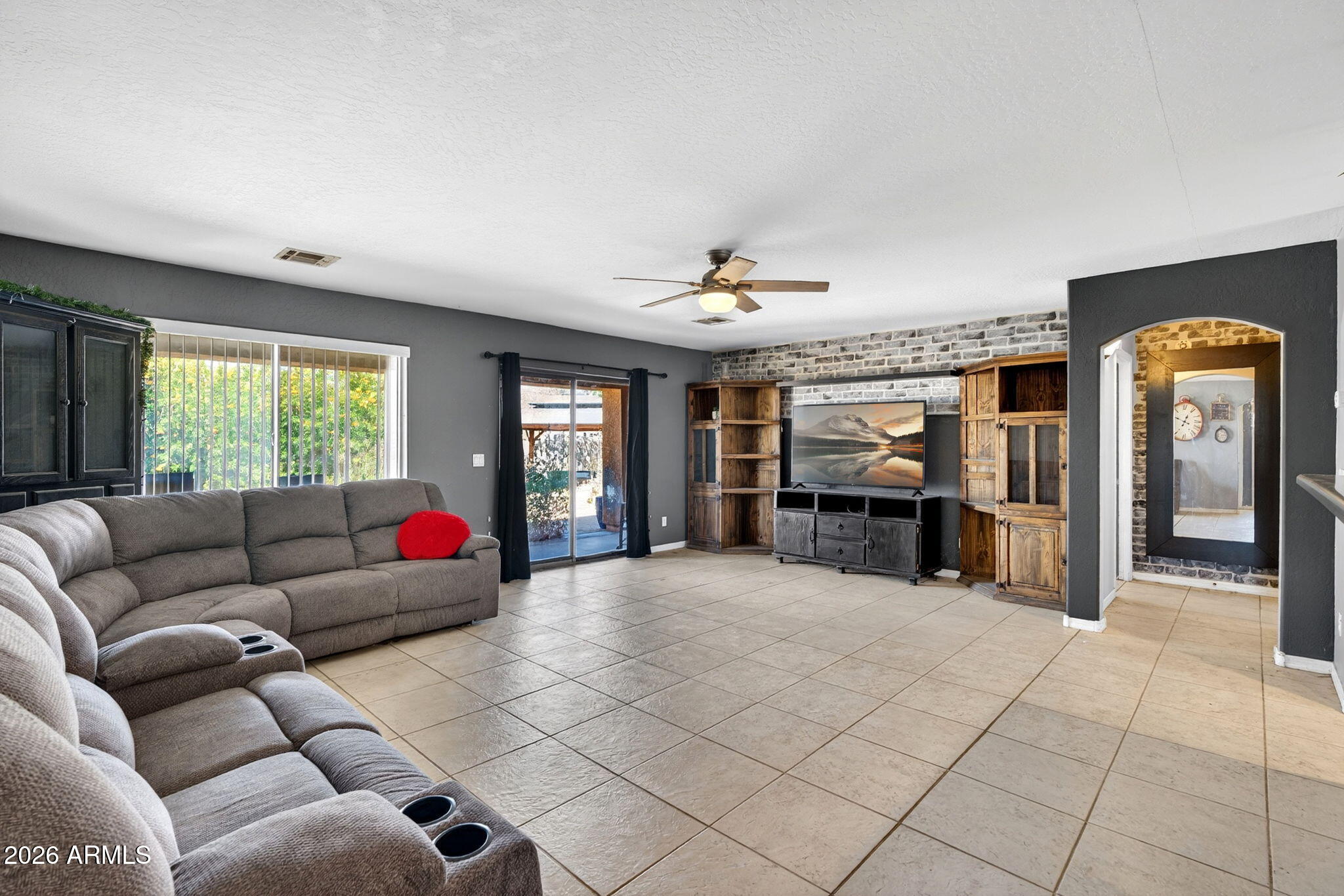 528 S 111TH Place