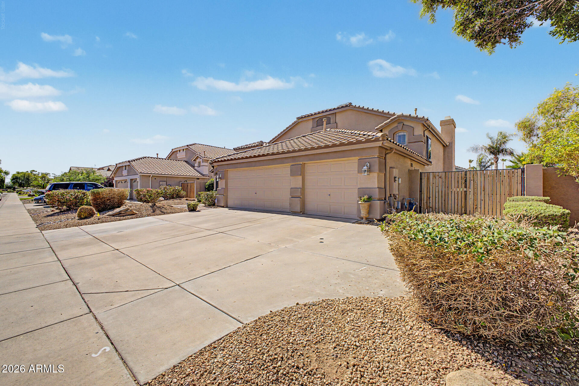 7002 W LONE CACTUS Drive