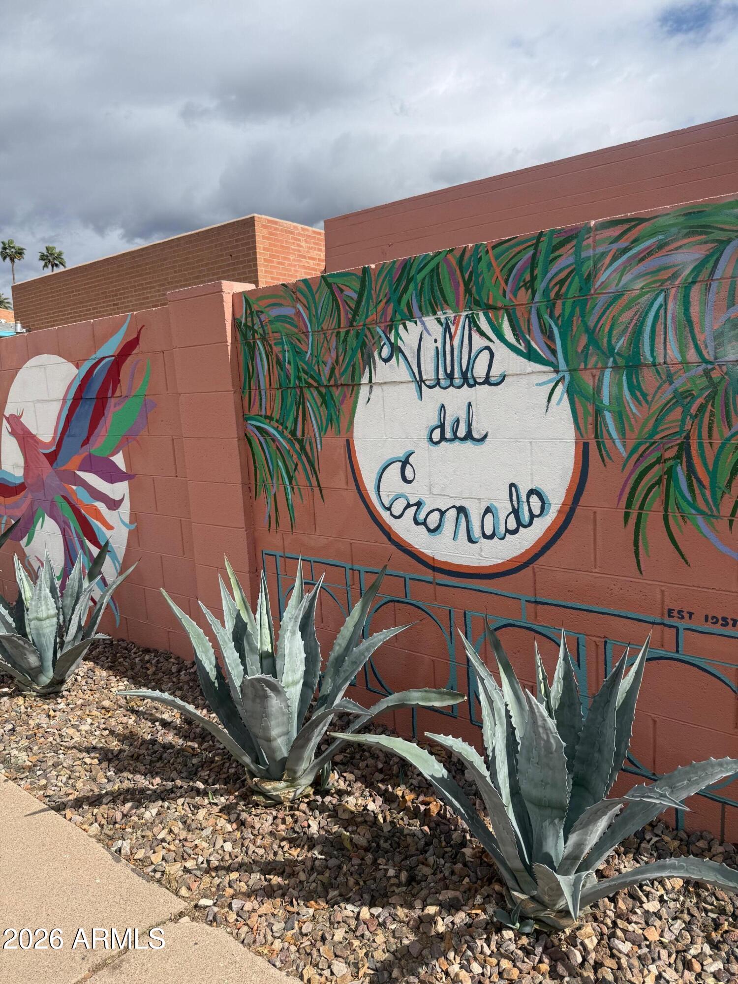 126 E CORONADO Road 17