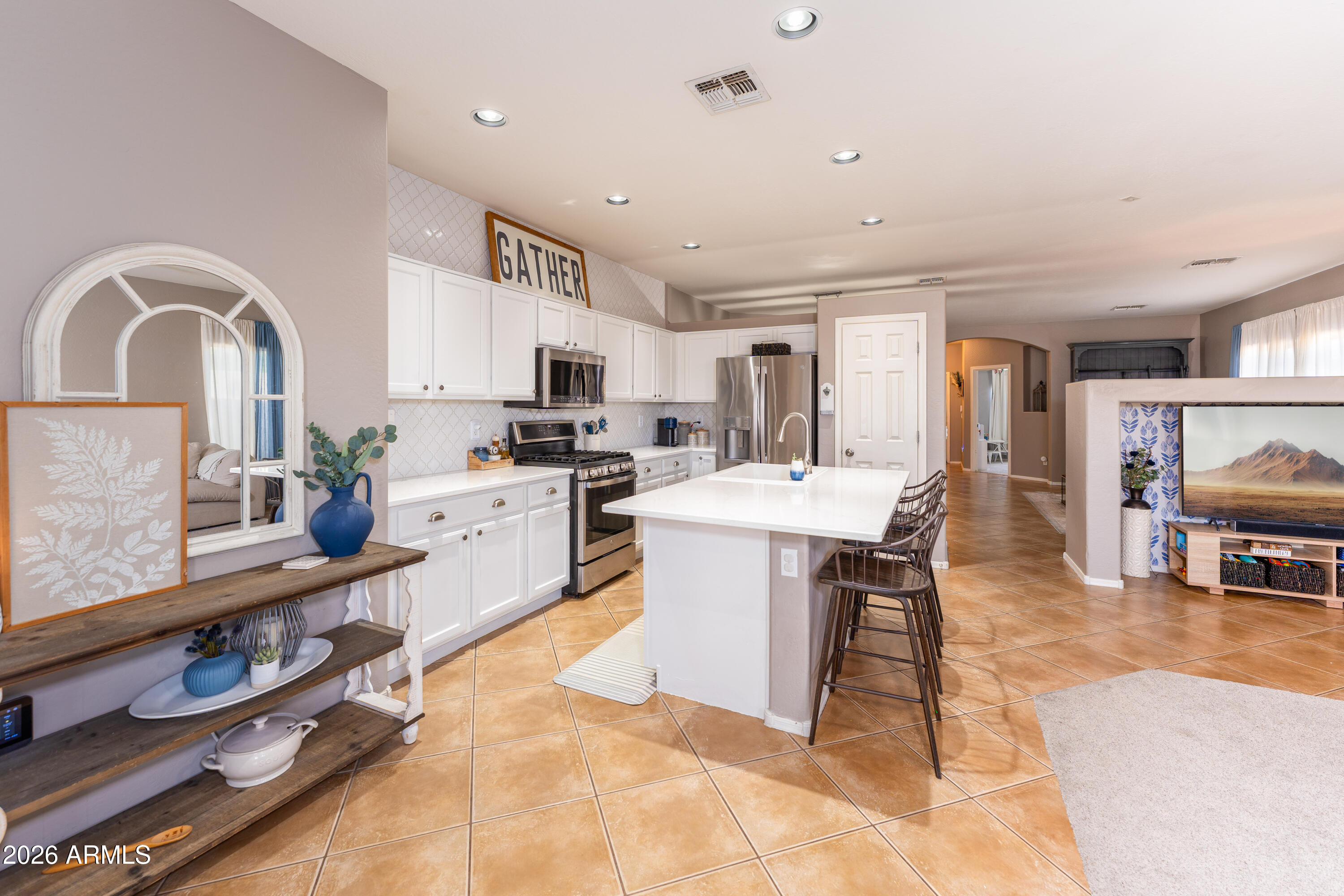 2570 W GRANITE PASS Road